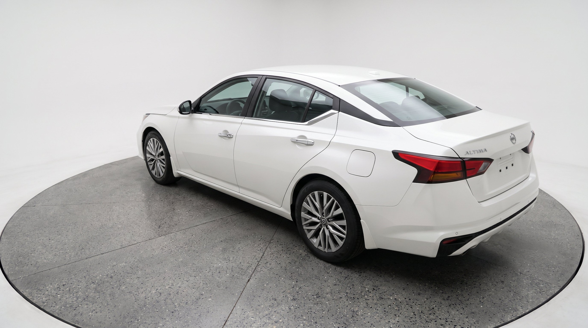 Thumbnail: 2025 Nissan Altima - 6