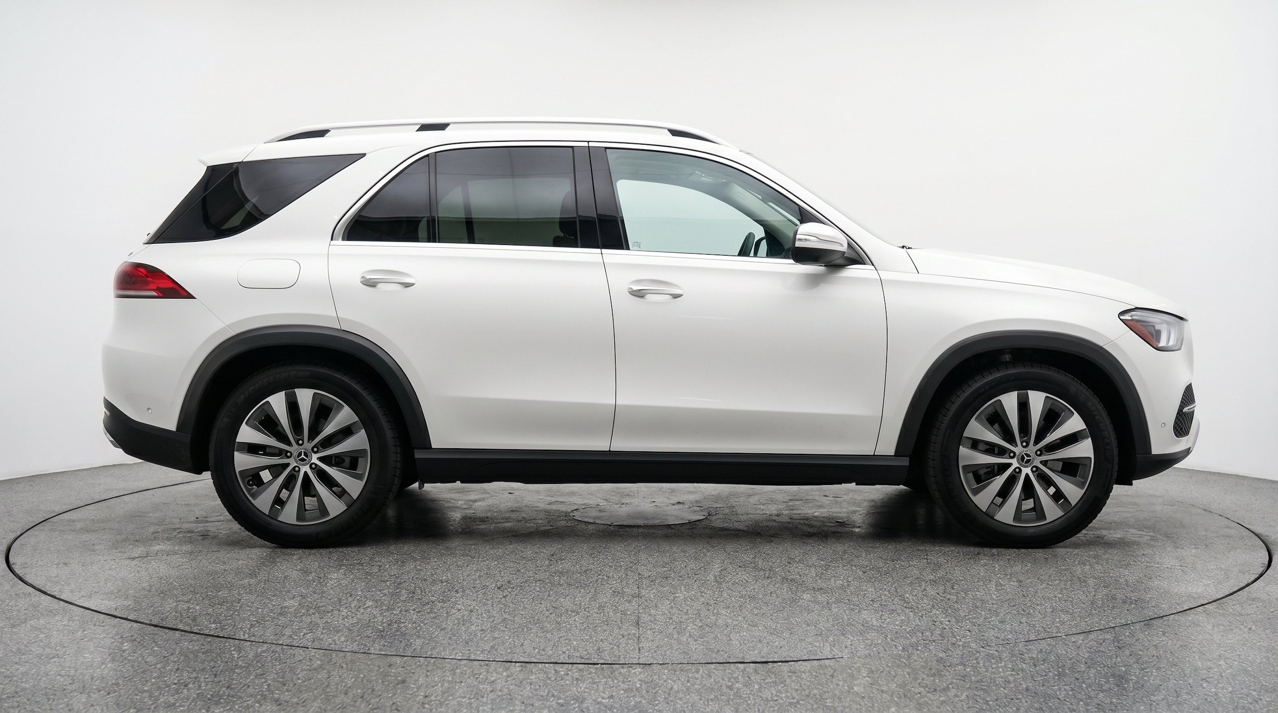 Thumbnail: 2026 Mercedes-Benz GLE - 11