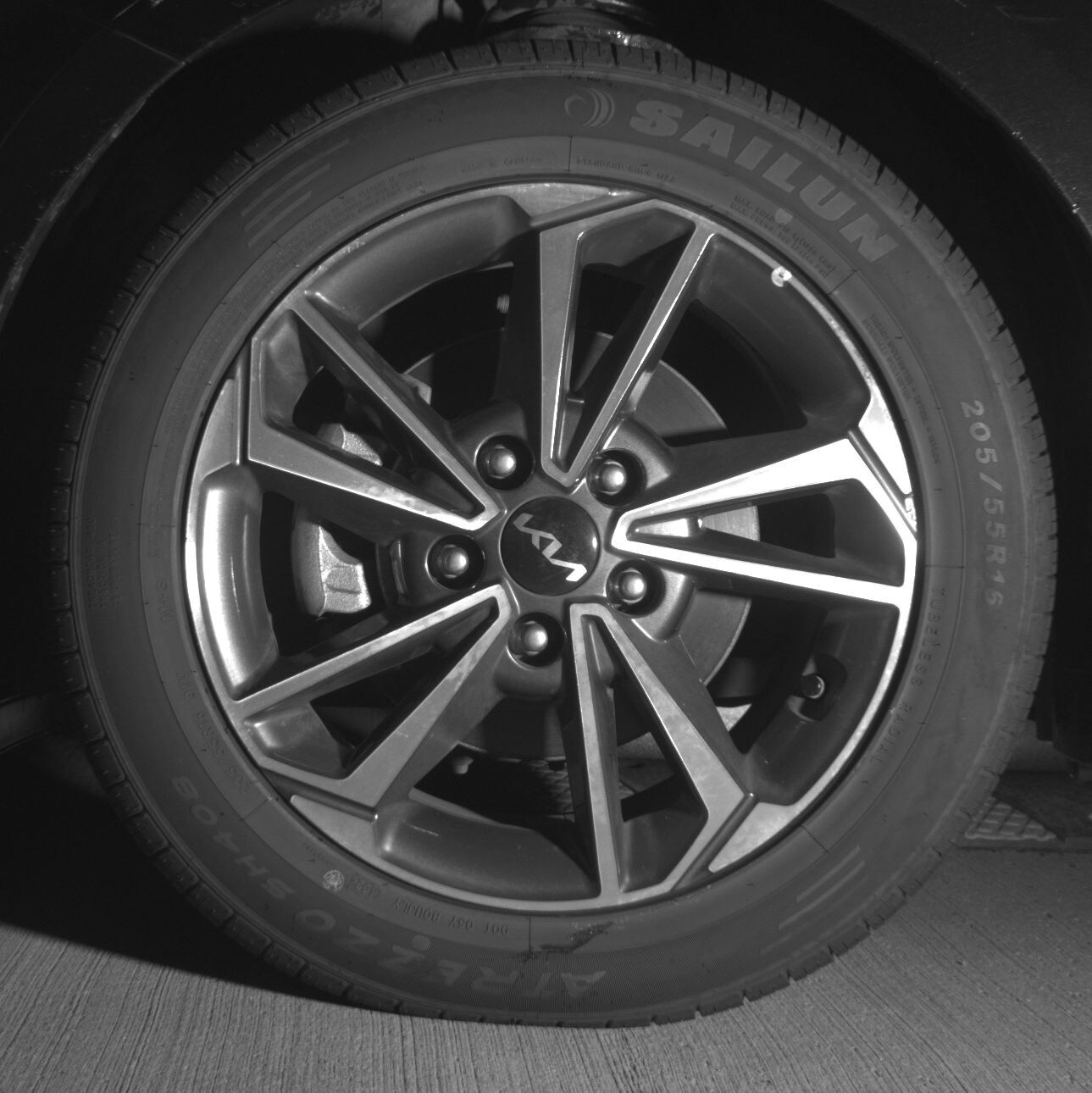 Thumbnail: 2023 Kia Forte - 9