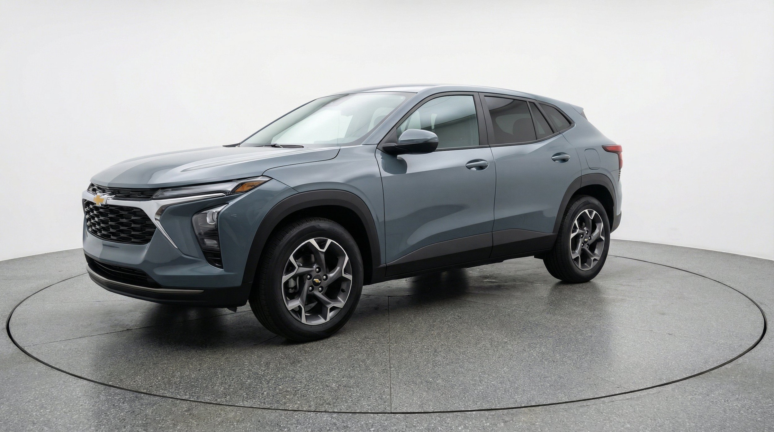 Thumbnail: 2025 Chevrolet Trax - 3