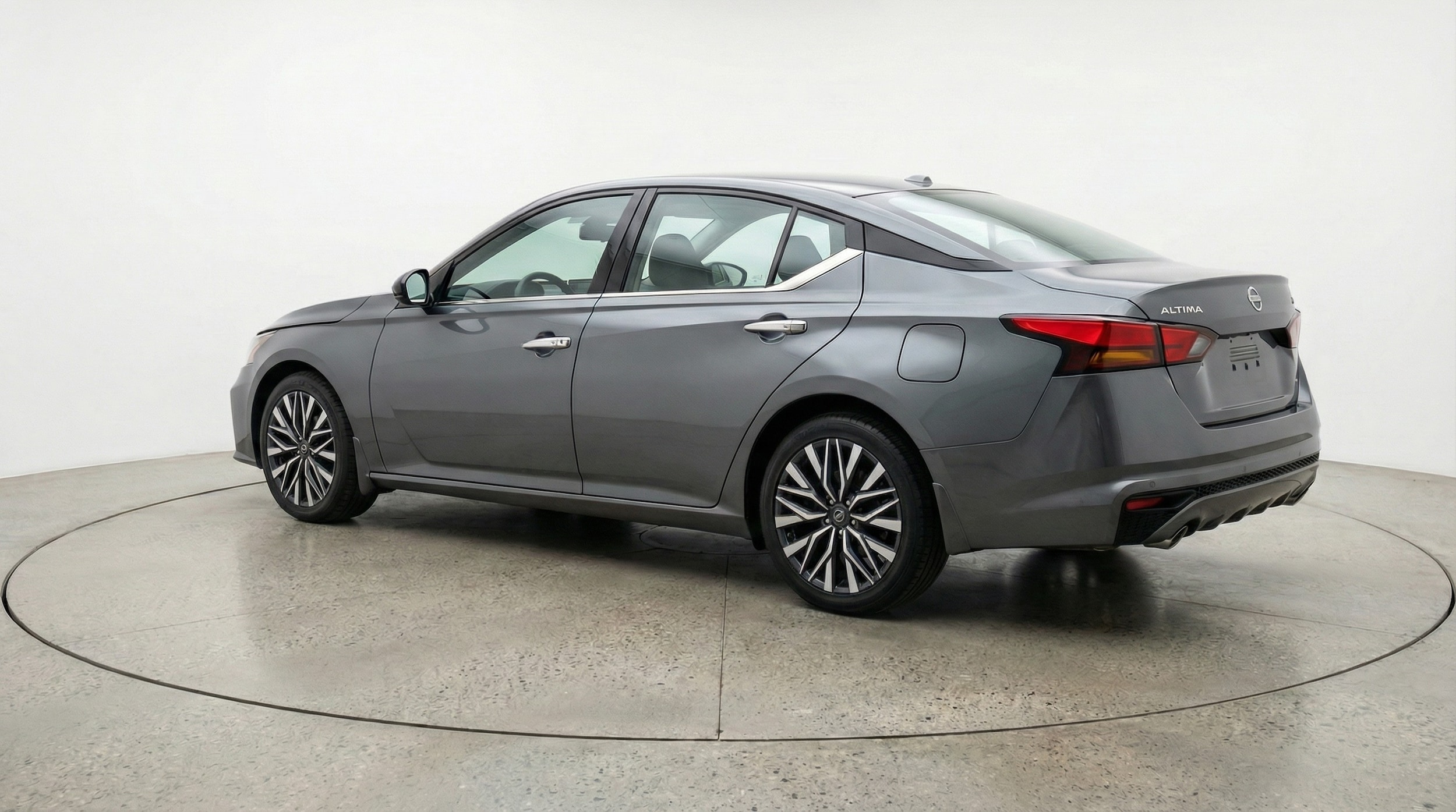 Thumbnail: 2025 Nissan Altima - 5