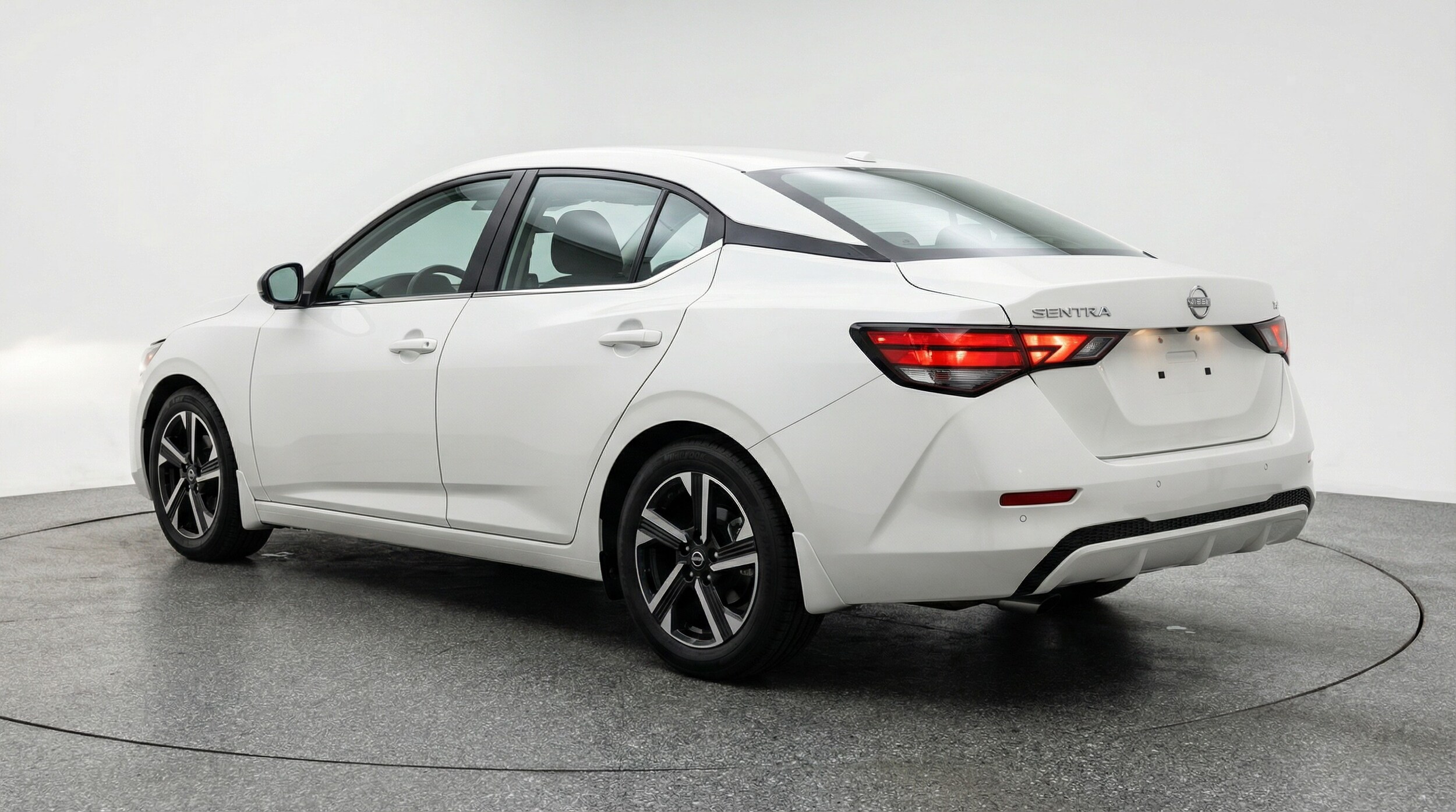 Thumbnail: 2025 Nissan Sentra - 5