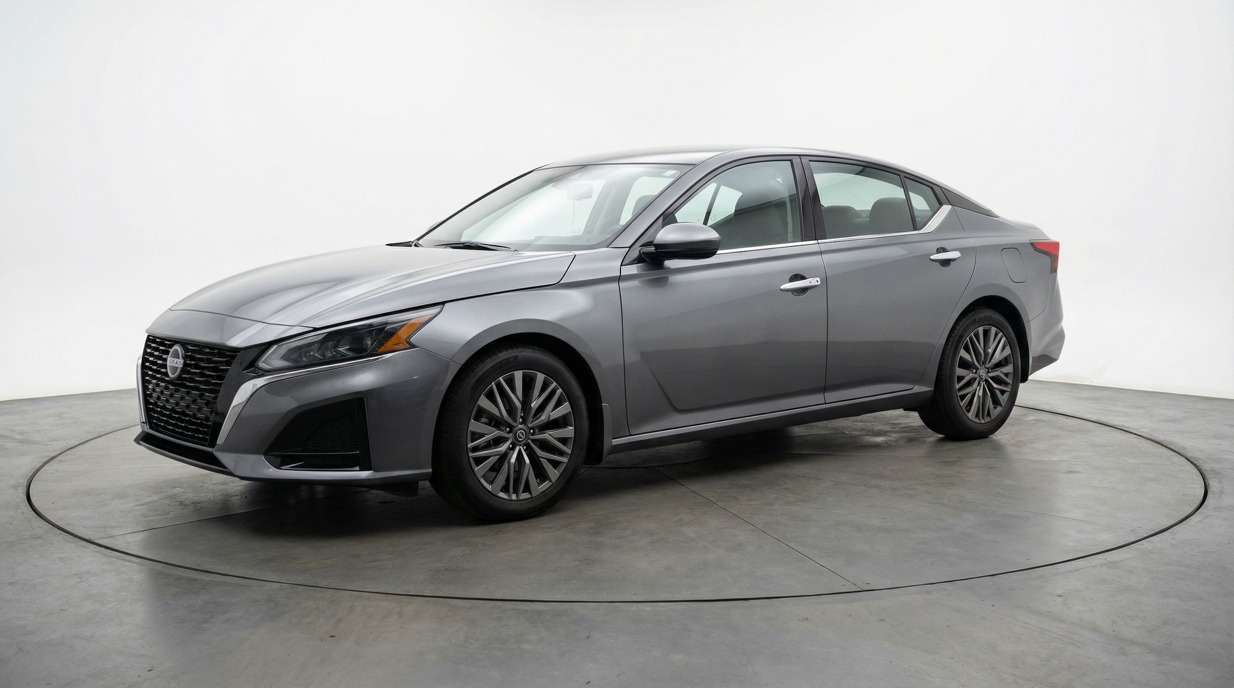 Thumbnail: 2025 Nissan Altima - 3