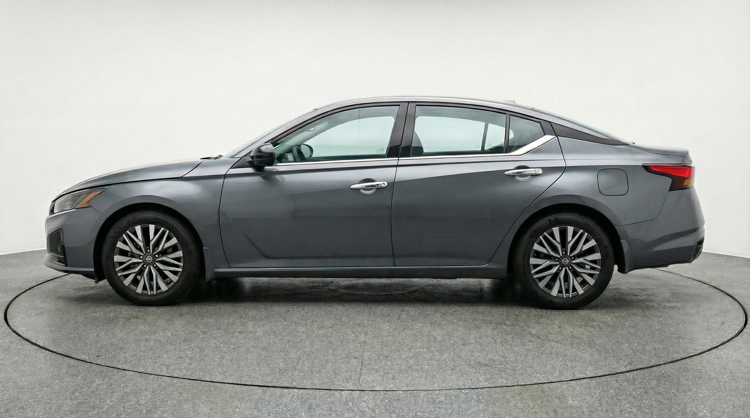 Thumbnail: 2025 Nissan Altima - 4