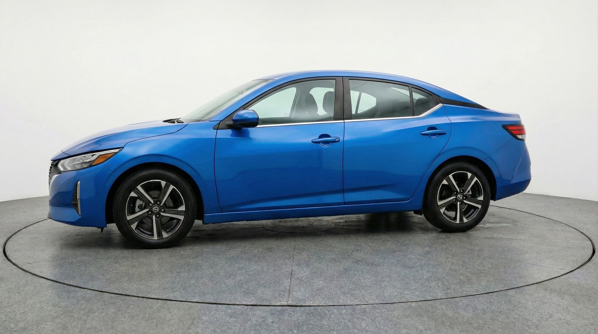 Thumbnail: 2025 Nissan Sentra - 3