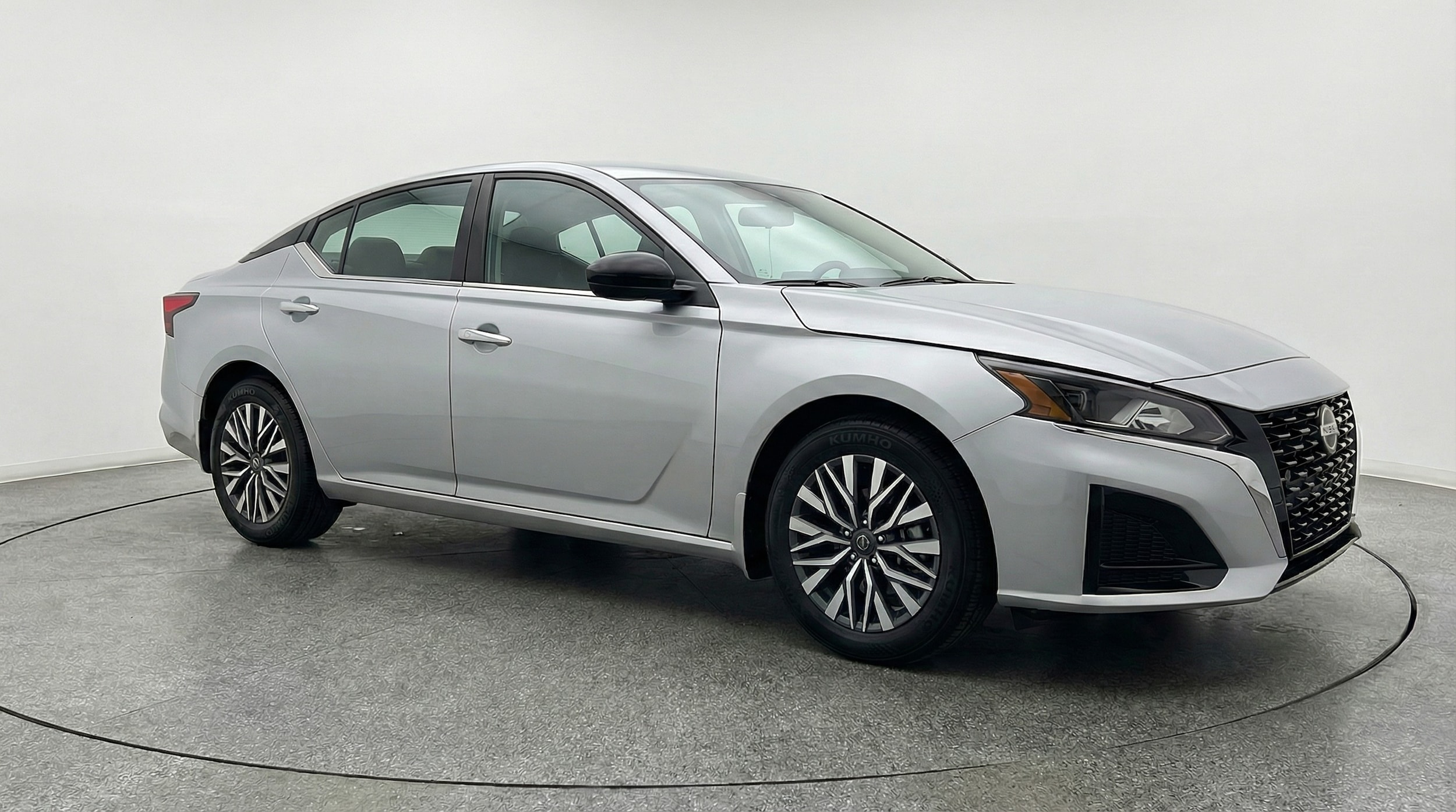 Thumbnail: 2025 Nissan Altima - 1