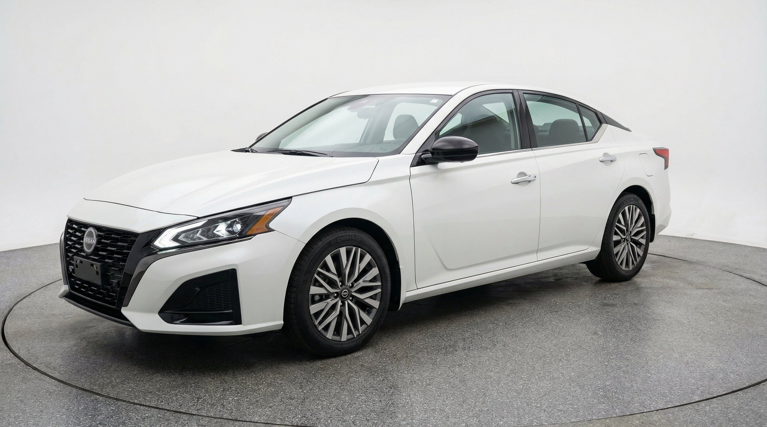 Thumbnail: 2025 Nissan Altima - 3
