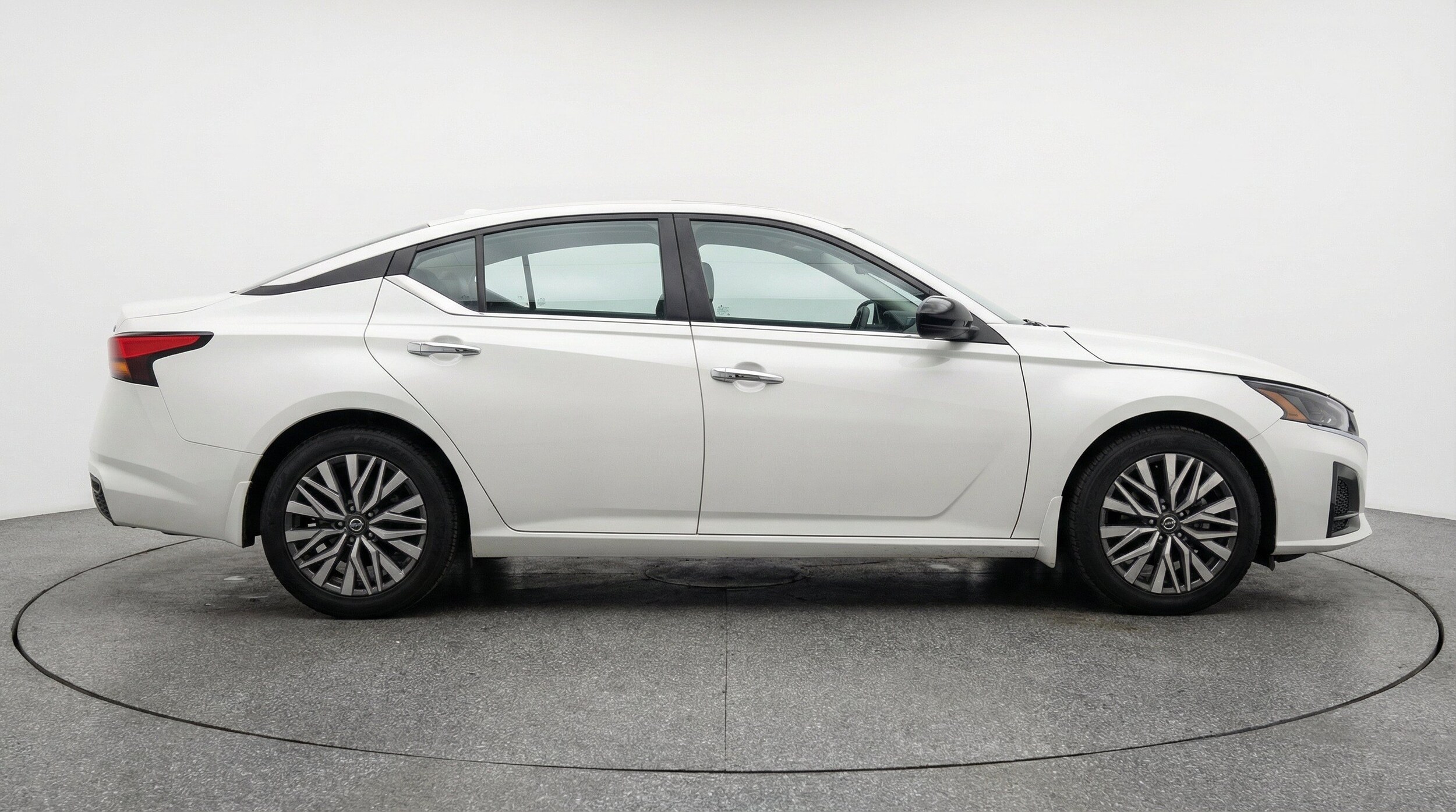 Thumbnail: 2025 Nissan Altima - 11