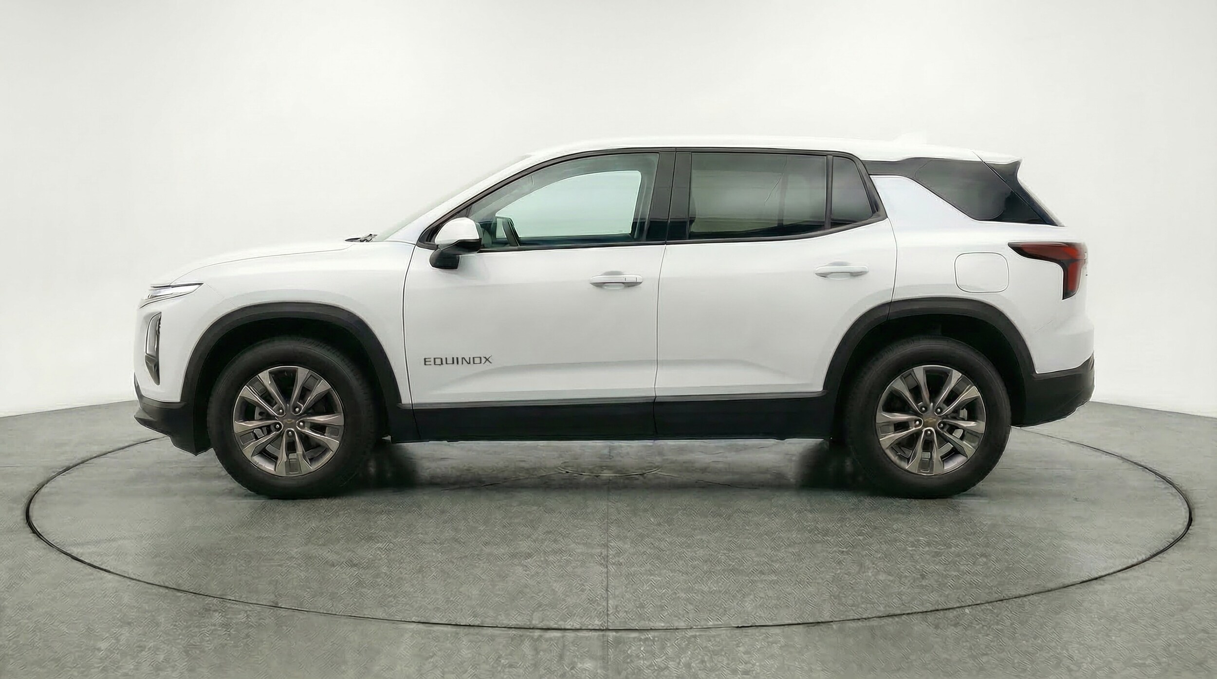 Thumbnail: 2025 Chevrolet Equinox - 4