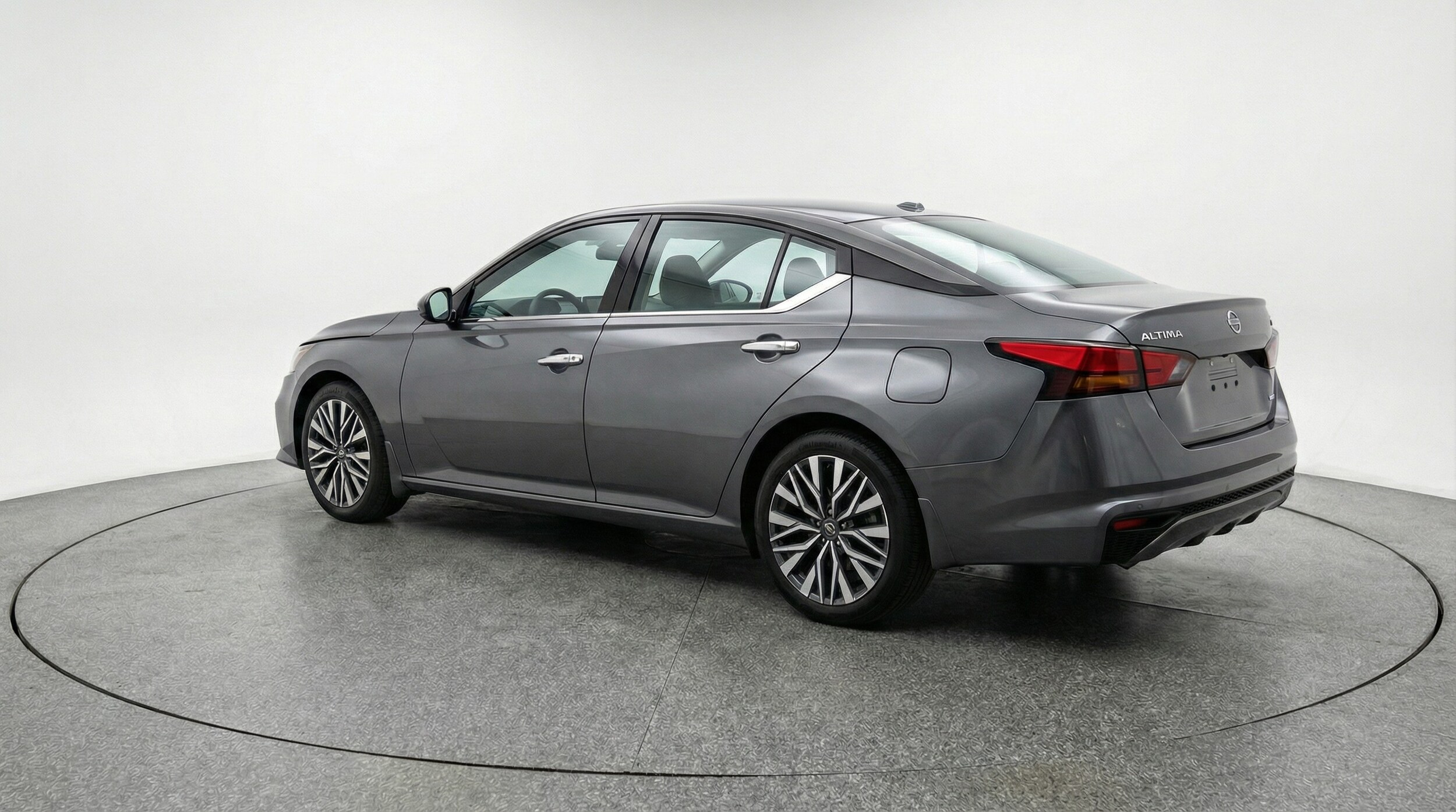 Thumbnail: 2025 Nissan Altima - 5