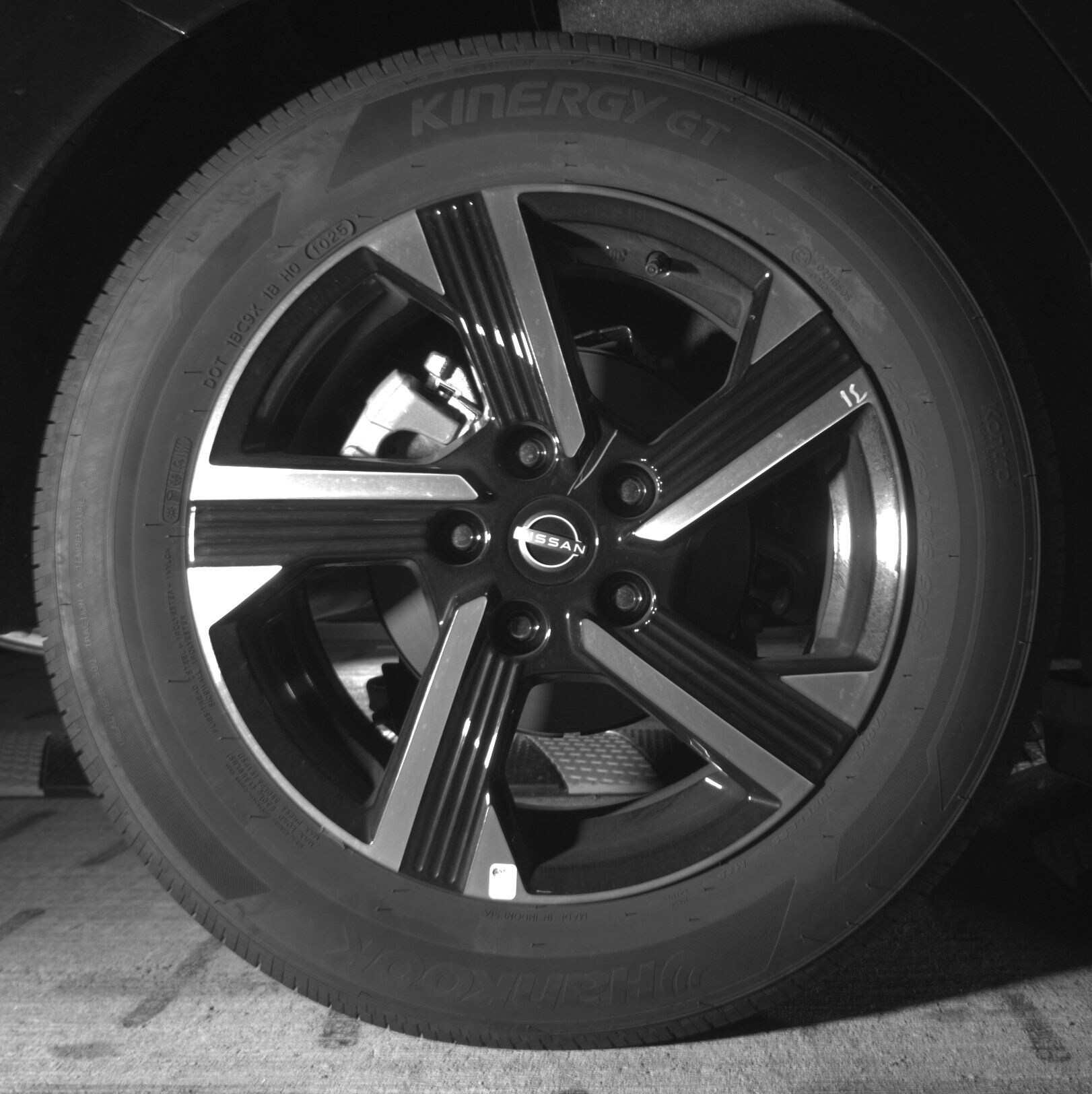 Thumbnail: 2025 Nissan Sentra - 12