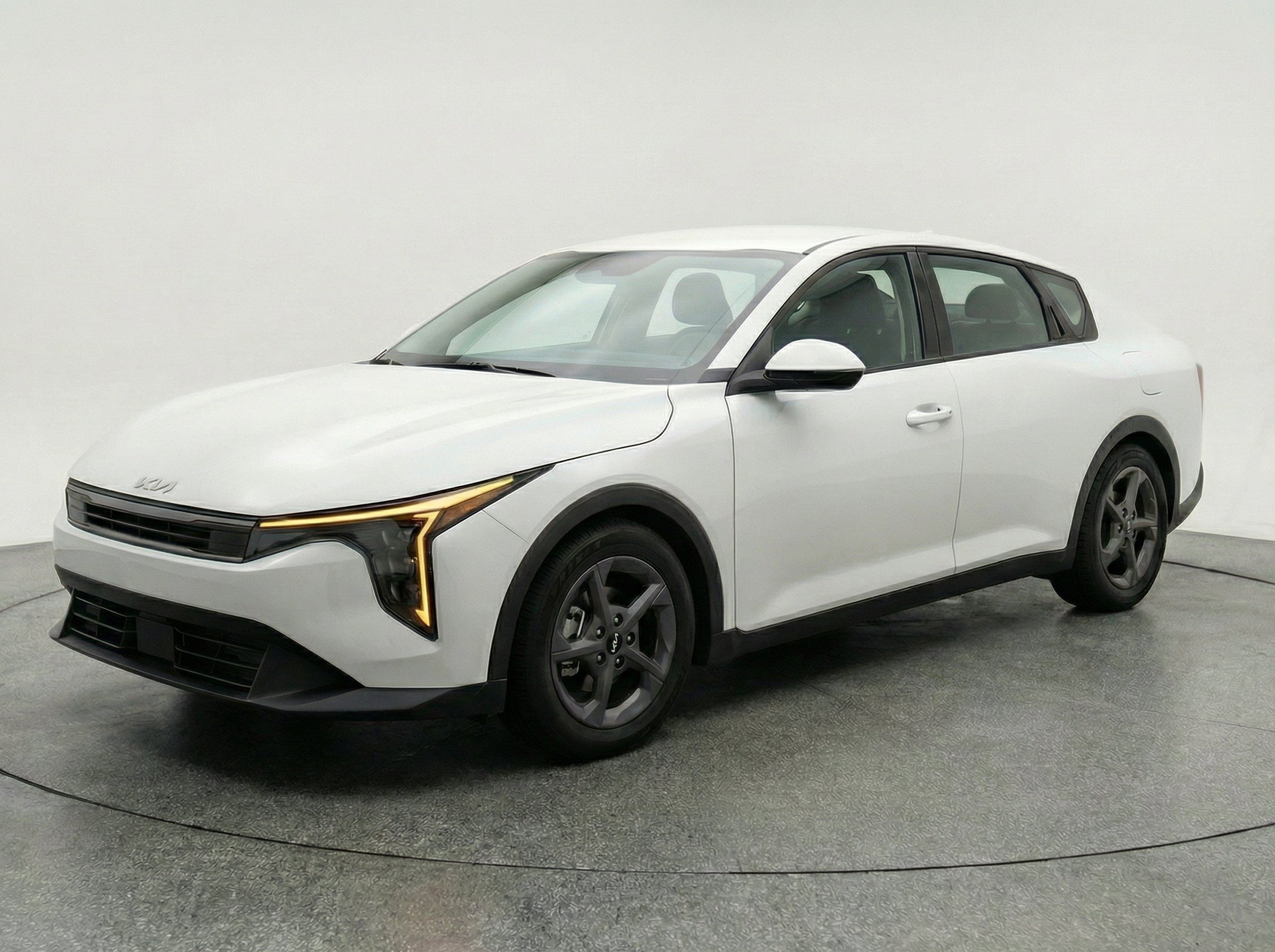 Thumbnail: 2025 Kia K4 - 3