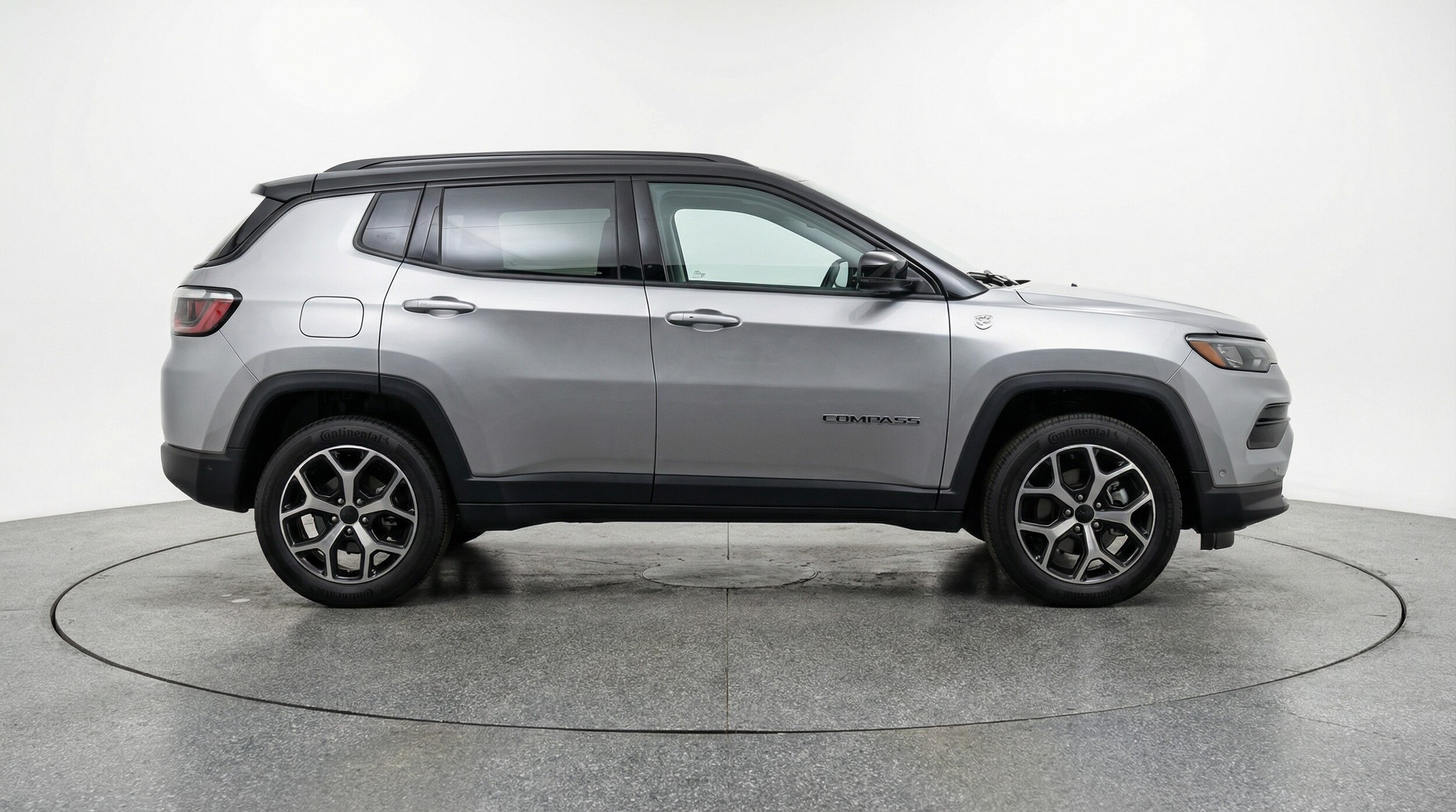 Thumbnail: 2025 Jeep Compass - 8