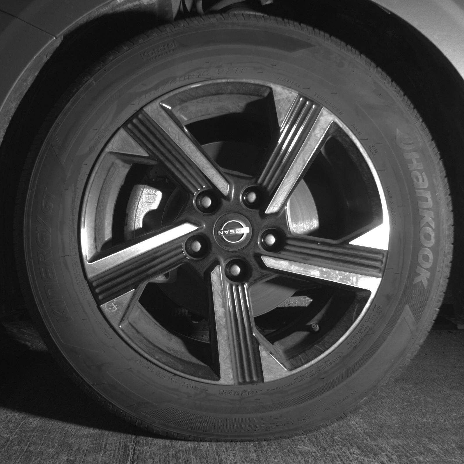 Thumbnail: 2025 Nissan Sentra - 9