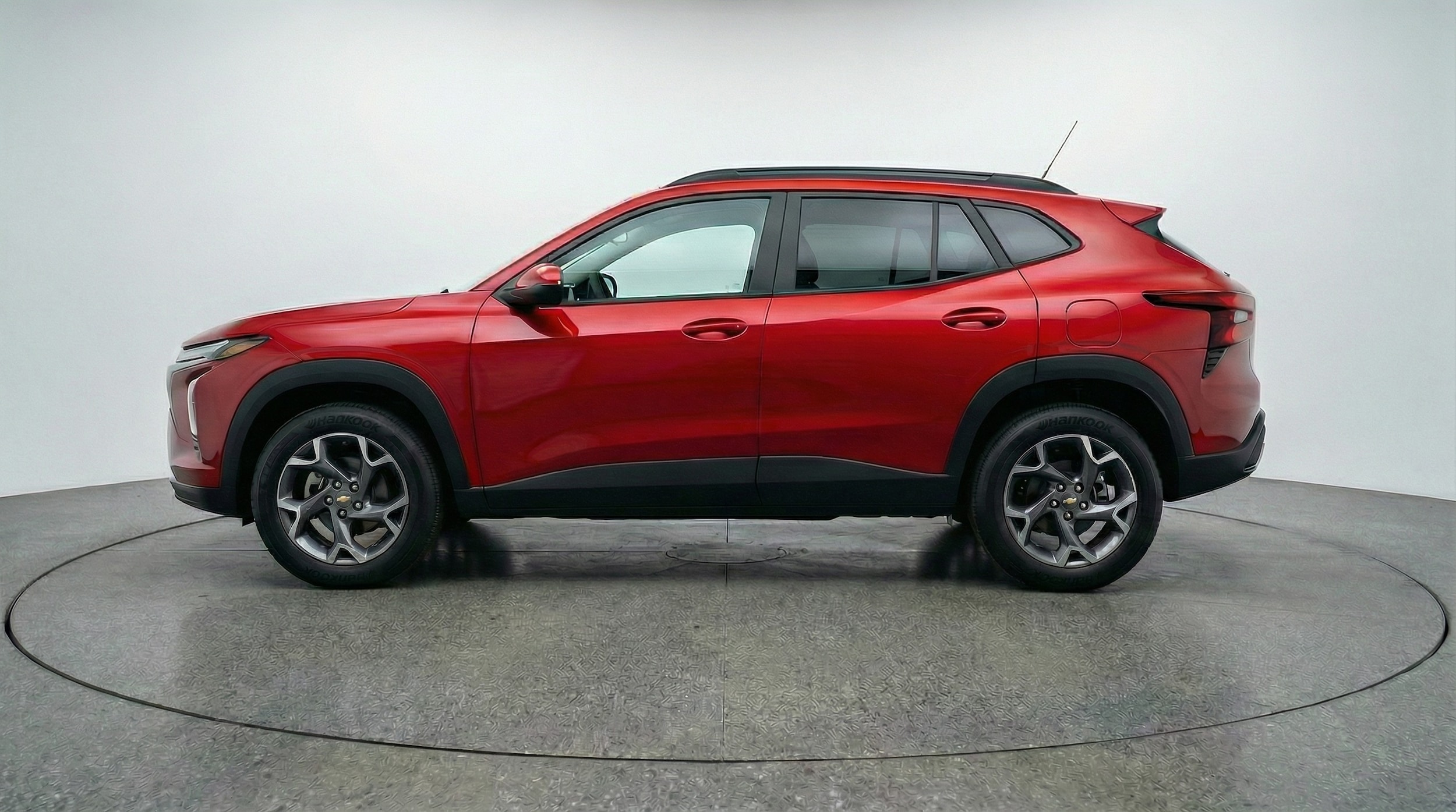 Thumbnail: 2025 Chevrolet Trax - 4