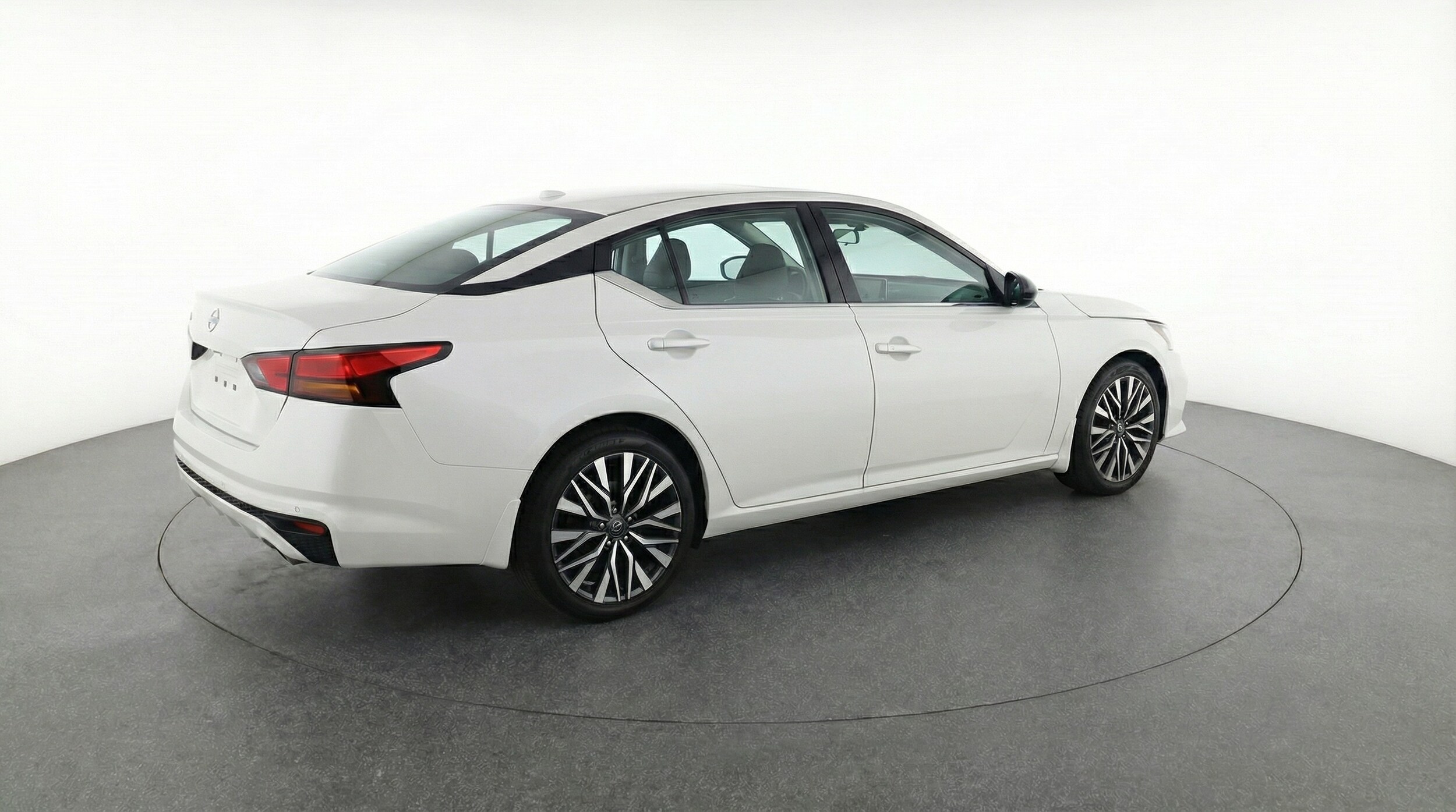 Thumbnail: 2025 Nissan Altima - 7