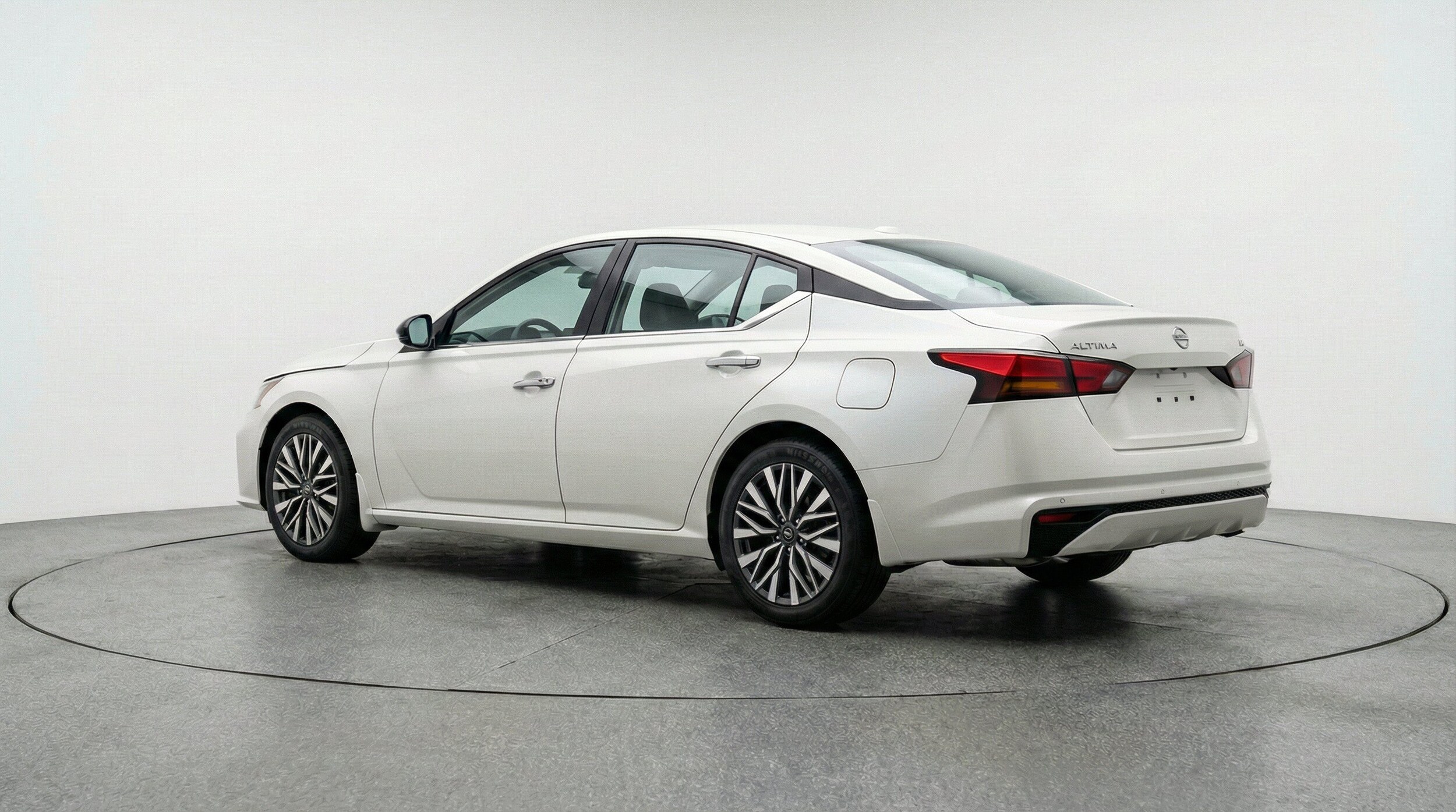 Thumbnail: 2025 Nissan Altima - 6