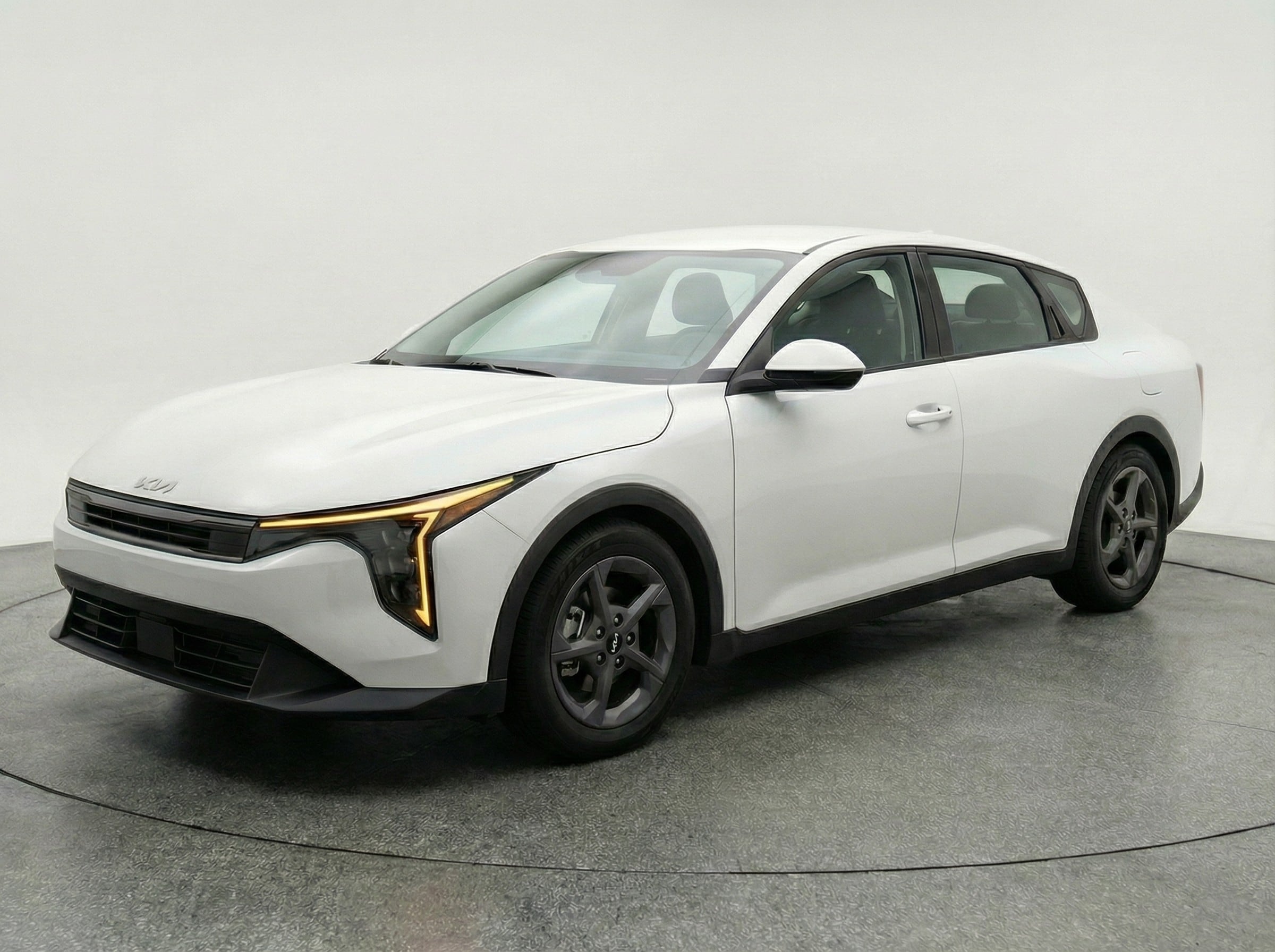 Thumbnail: 2025 Kia K4 - 3