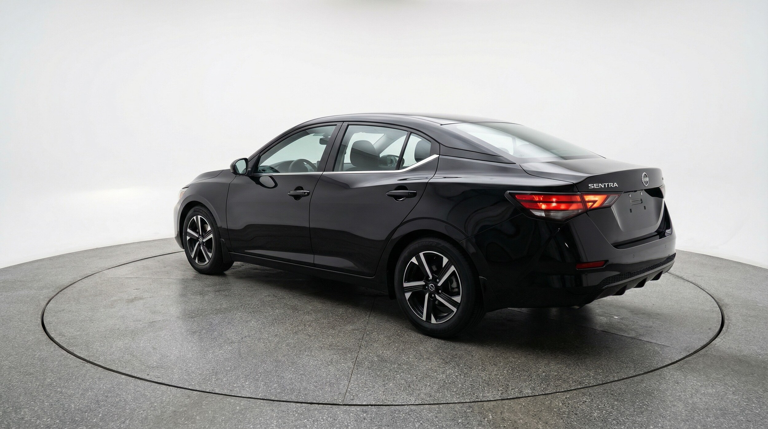 Thumbnail: 2025 Nissan Sentra - 5