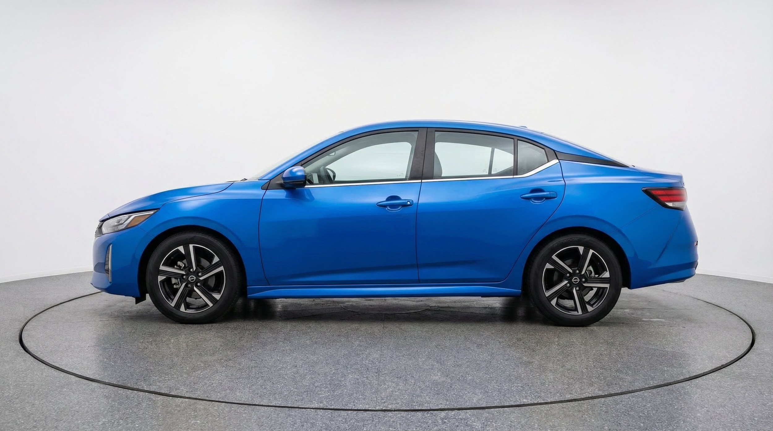 Thumbnail: 2025 Nissan Sentra - 5