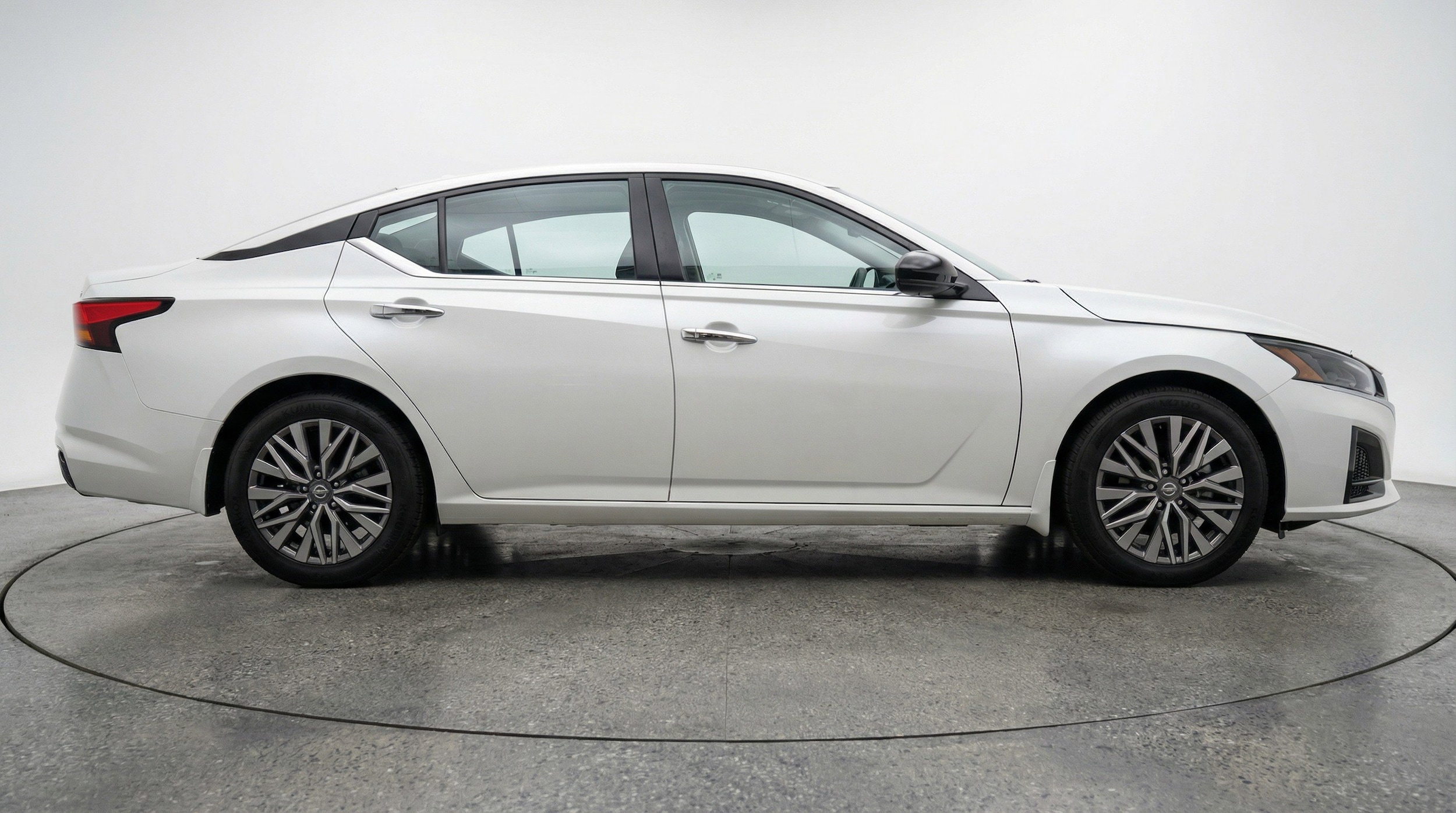 Thumbnail: 2025 Nissan Altima - 11