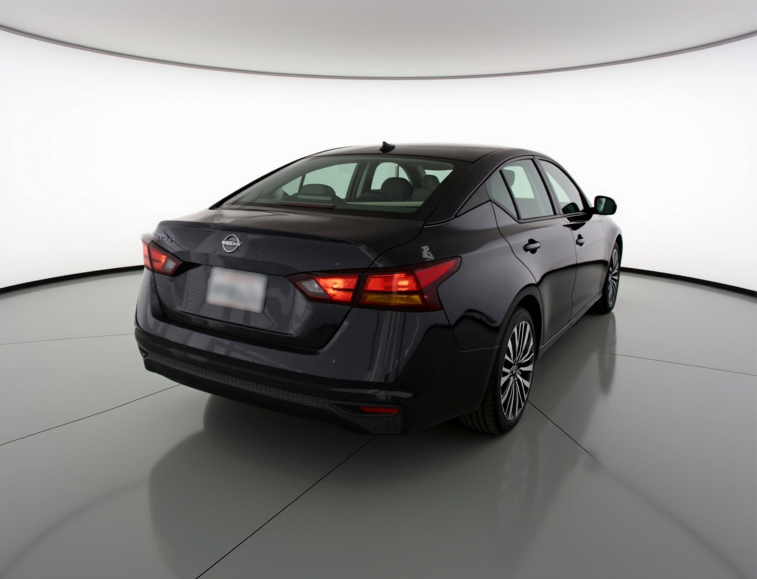 Thumbnail: 2025 Nissan Altima - 9