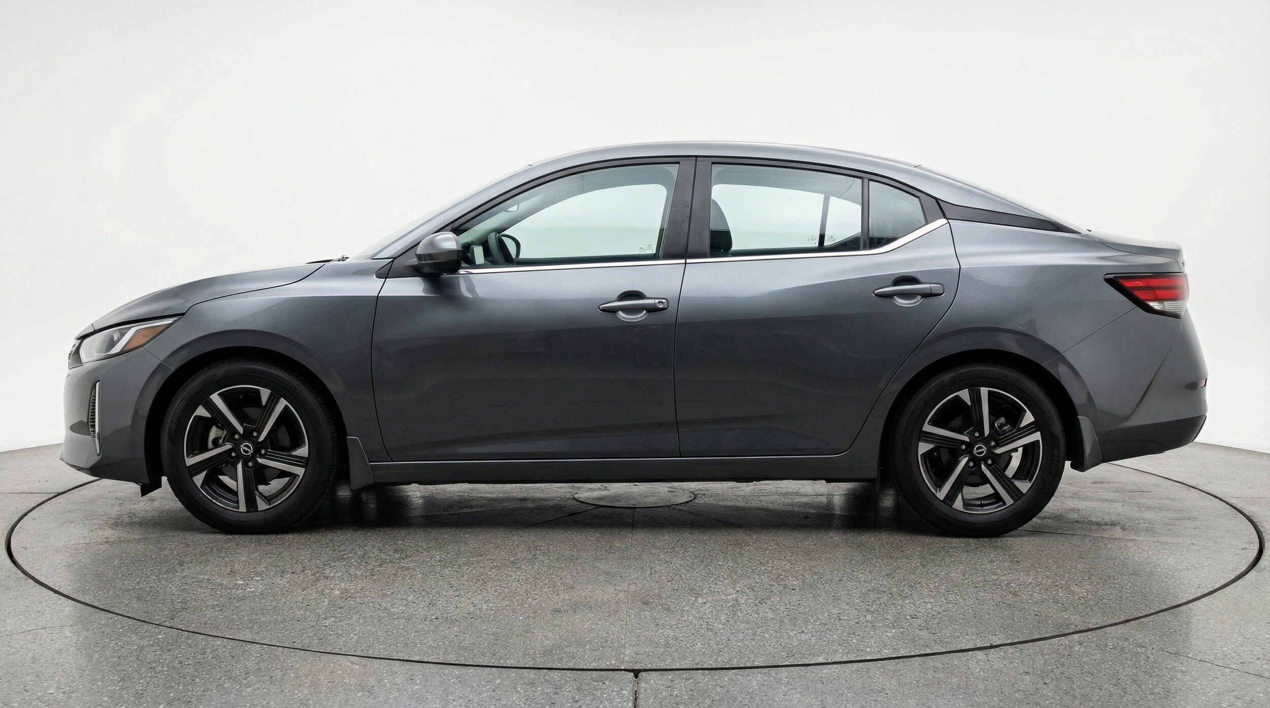 Thumbnail: 2025 Nissan Sentra - 5