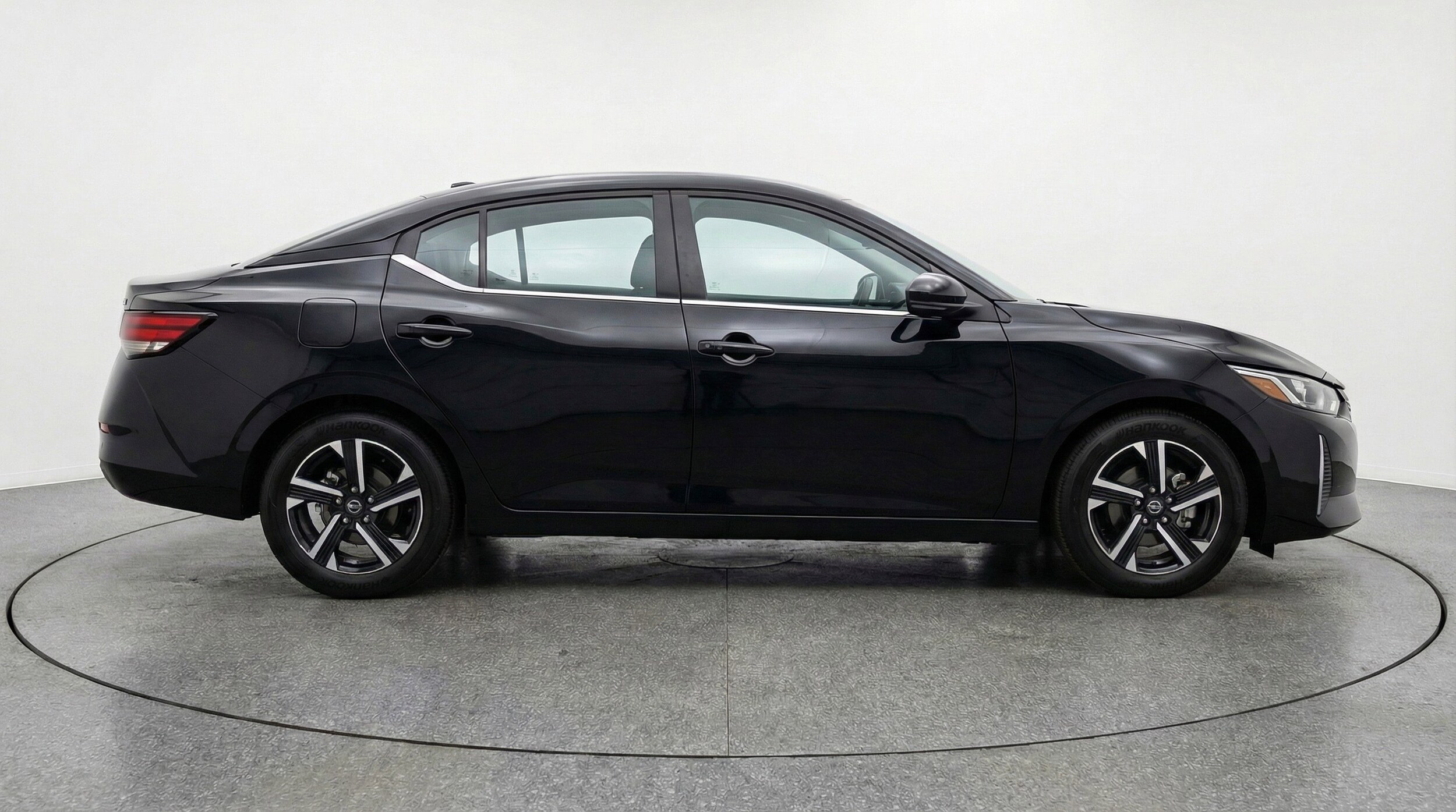 Thumbnail: 2025 Nissan Sentra - 11