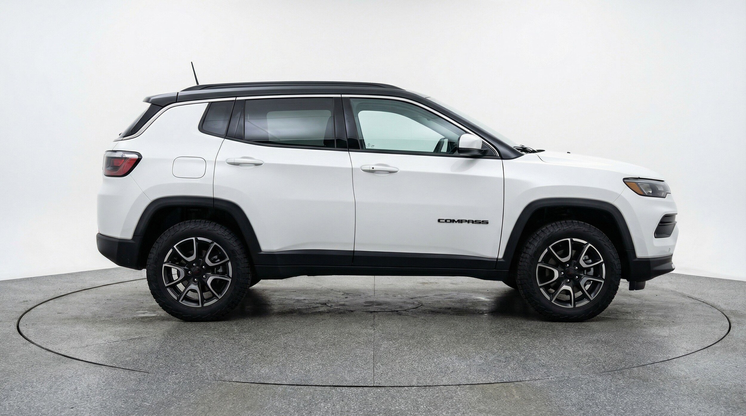 Thumbnail: 2025 Jeep Compass - 11