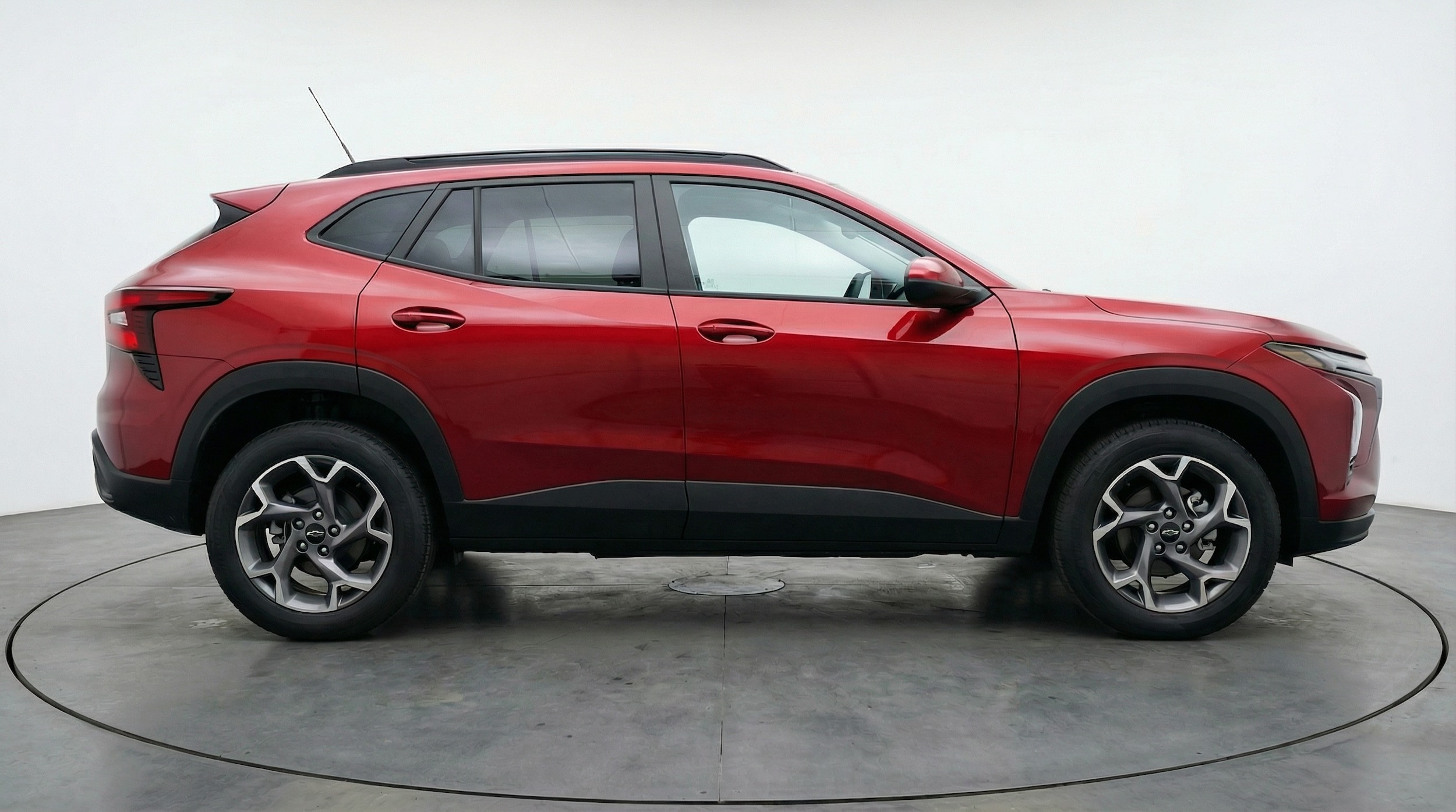 Thumbnail: 2025 Chevrolet Trax - 8