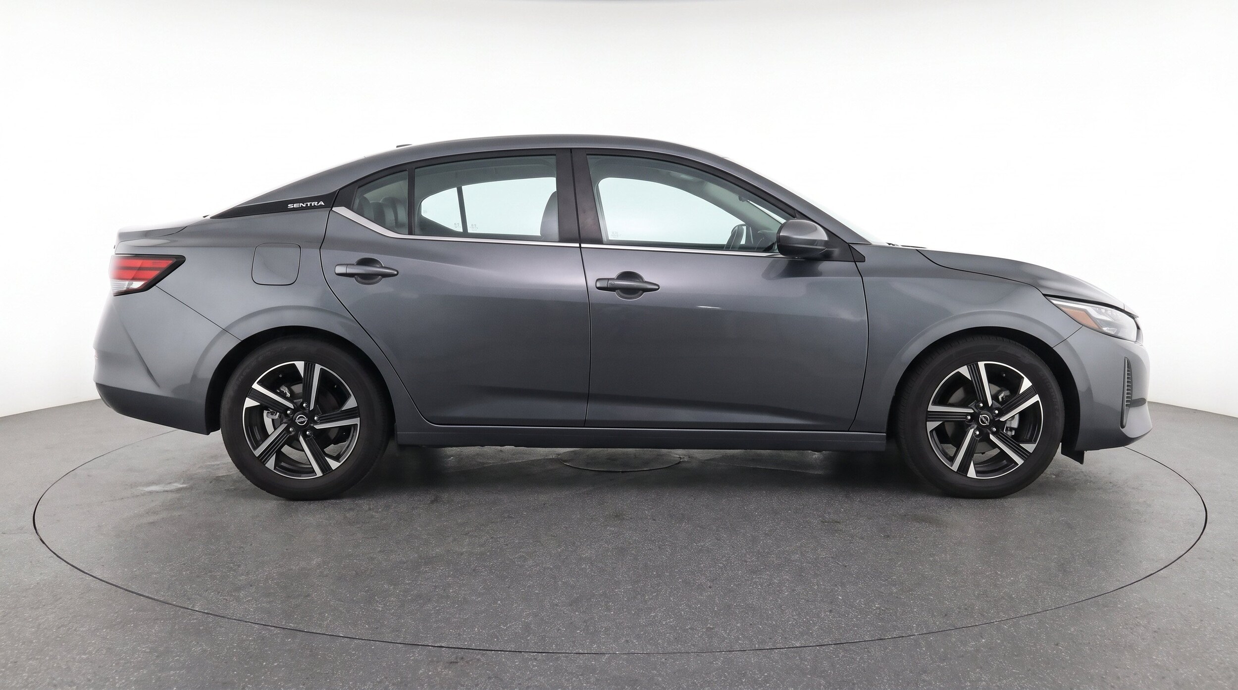 Thumbnail: 2025 Nissan Sentra - 10