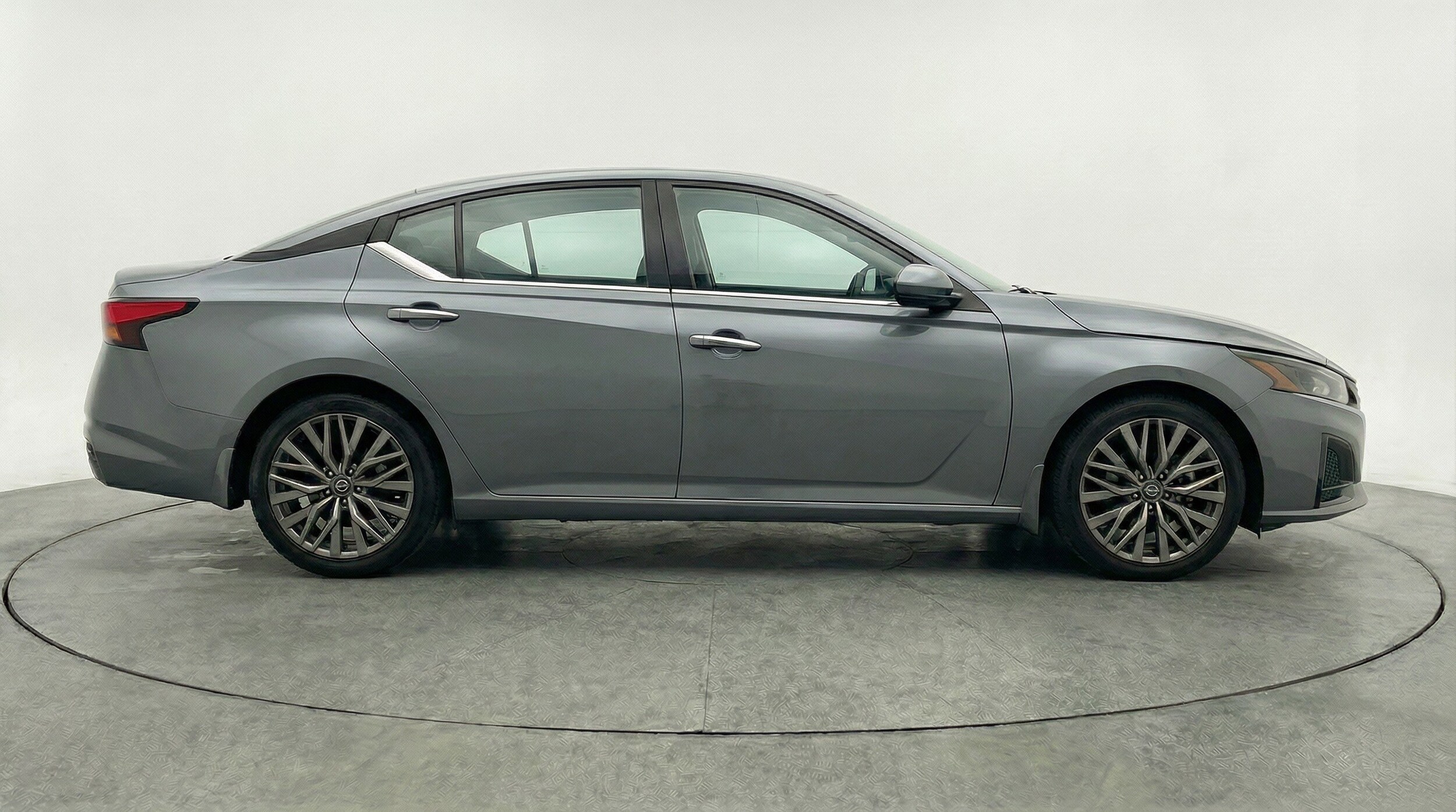 Thumbnail: 2025 Nissan Altima - 11