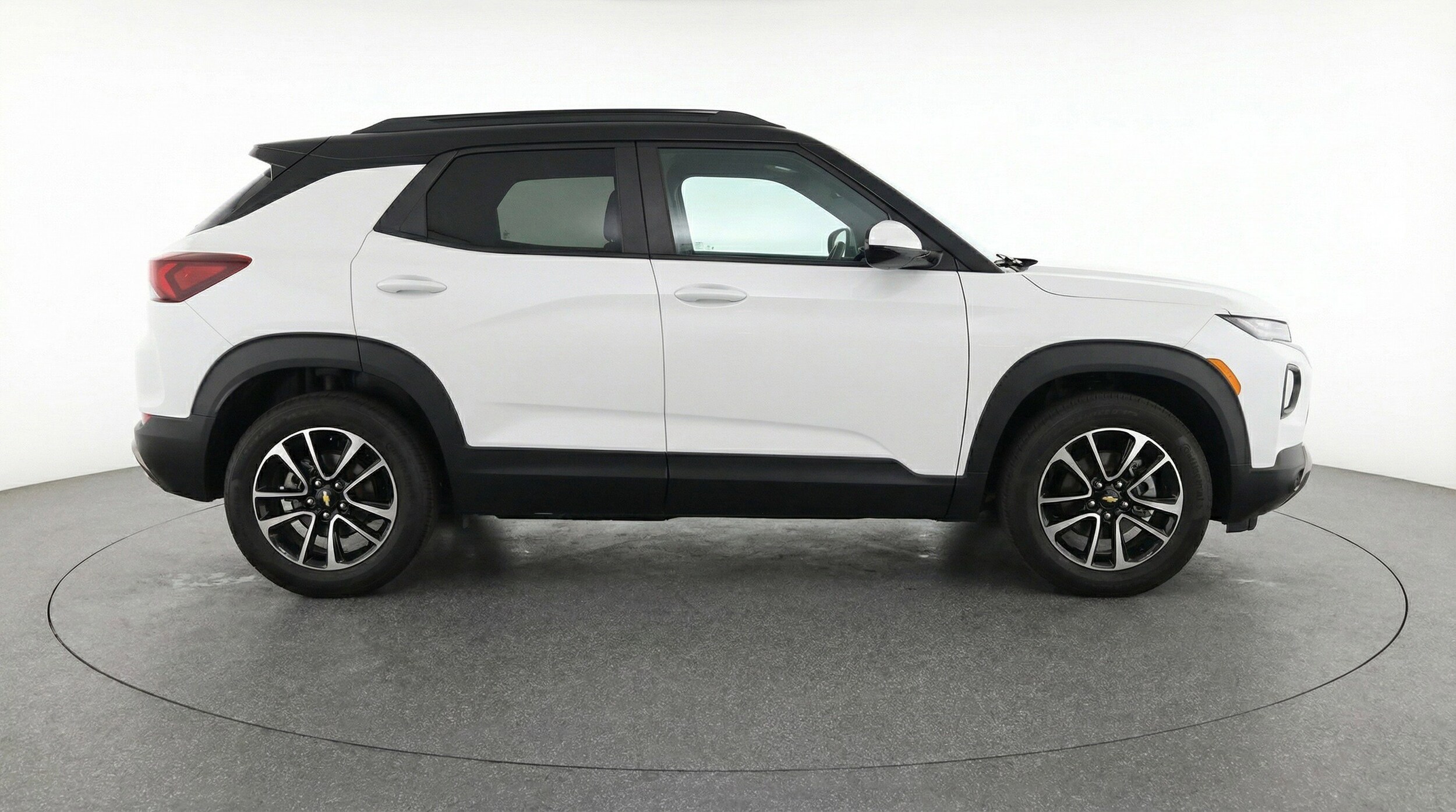 Thumbnail: 2025 Chevrolet TrailBlazer - 11