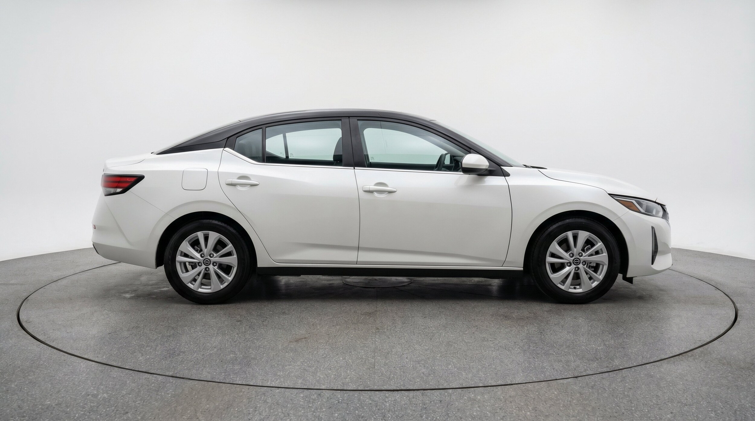 Thumbnail: 2025 Nissan Sentra - 11