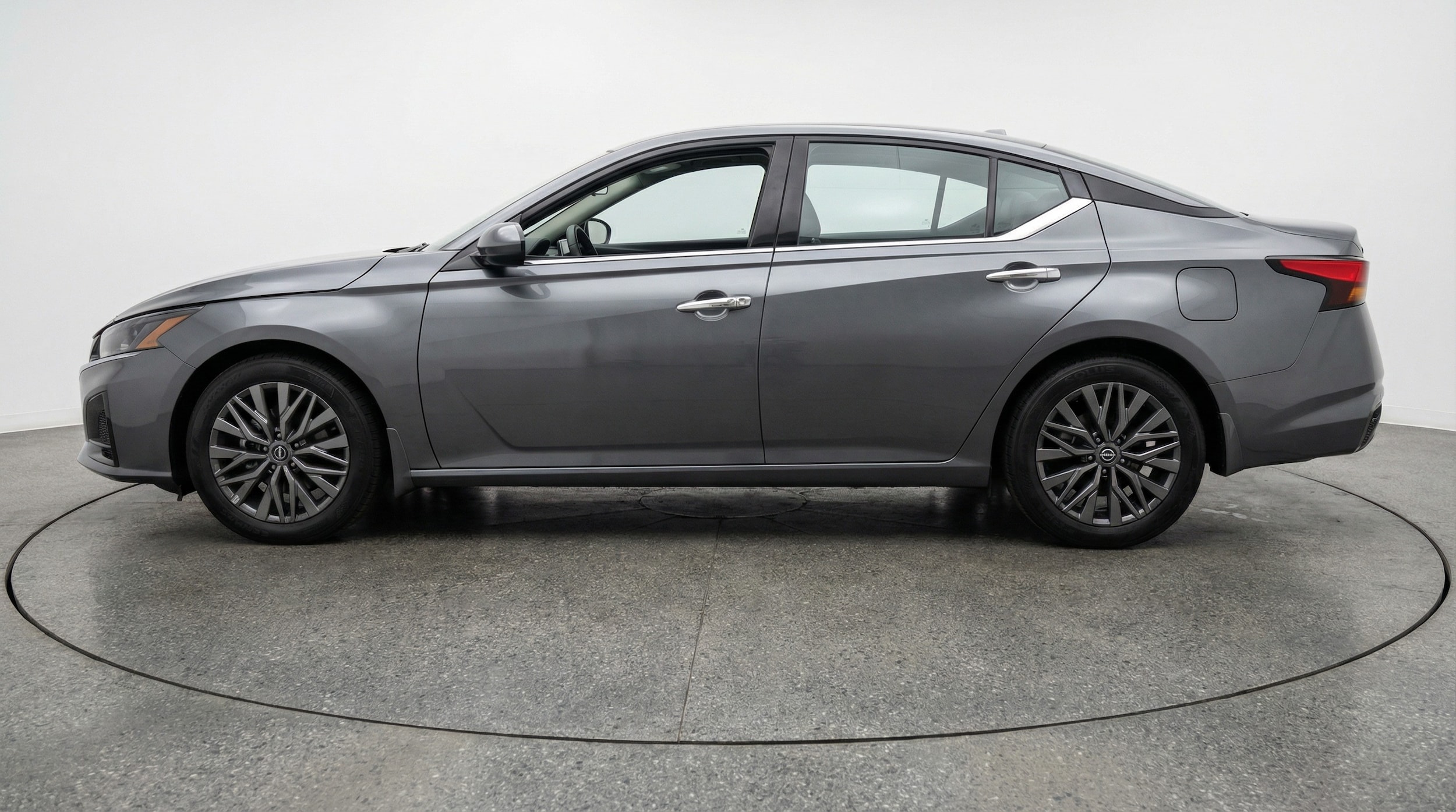 Thumbnail: 2025 Nissan Altima - 4