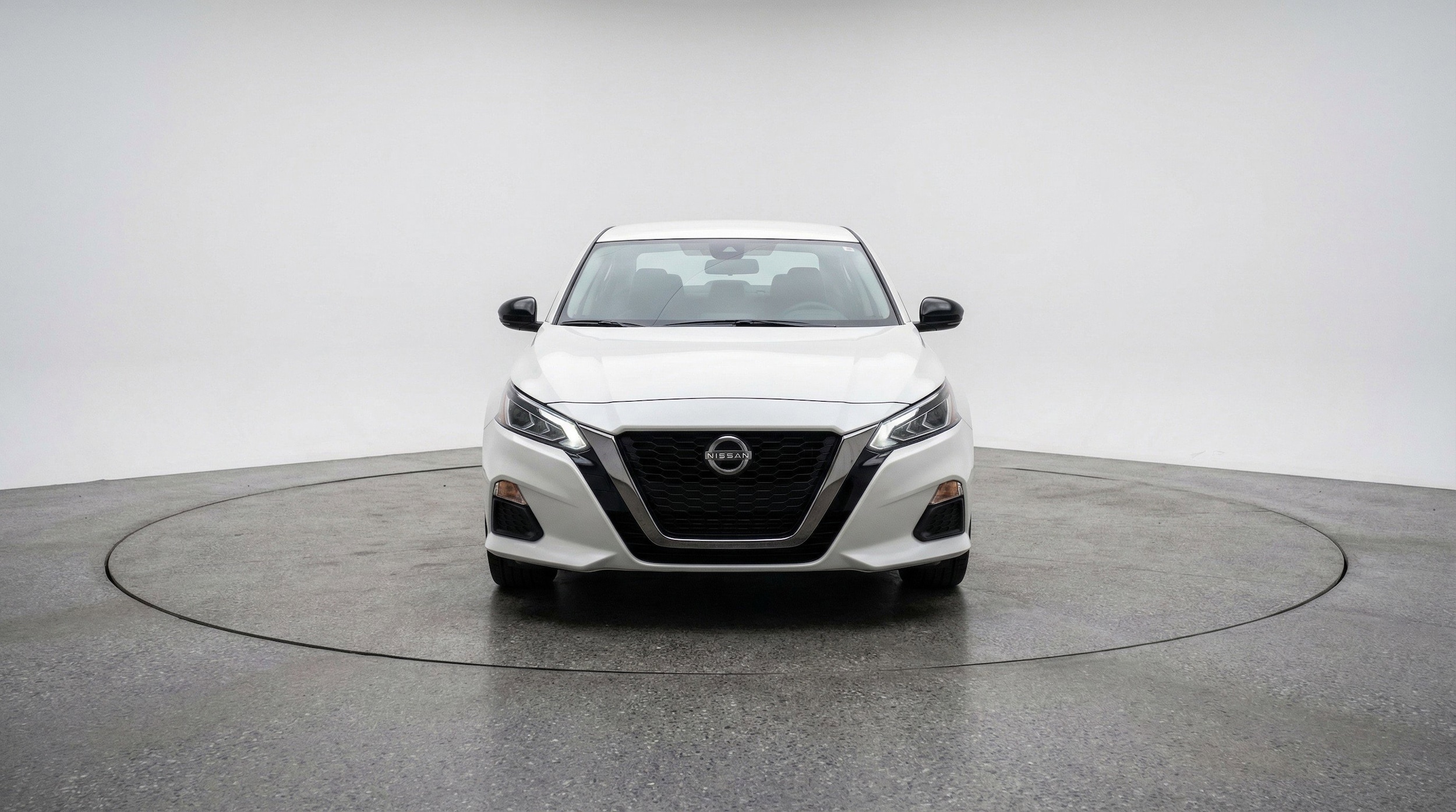 Thumbnail: 2025 Nissan Altima - 2