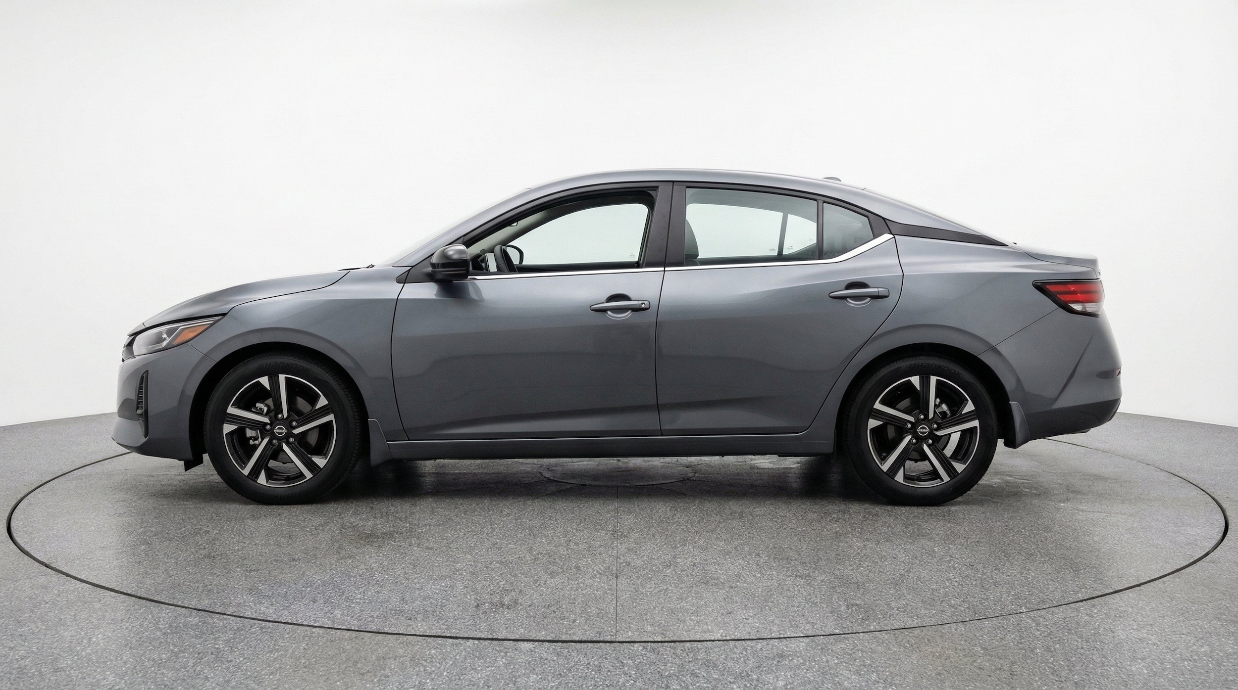 Thumbnail: 2025 Nissan Sentra - 5