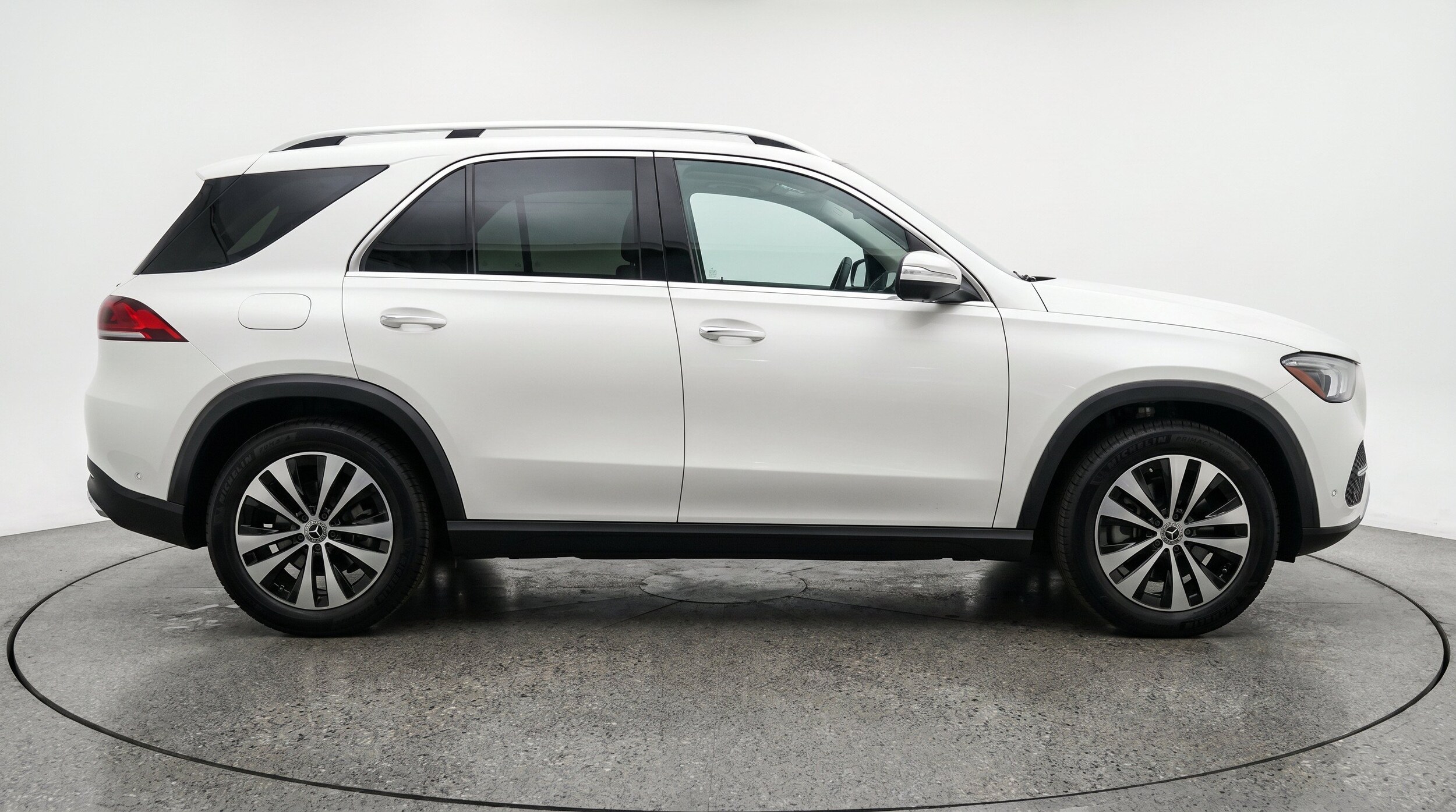 Thumbnail: 2026 Mercedes-Benz GLE - 11