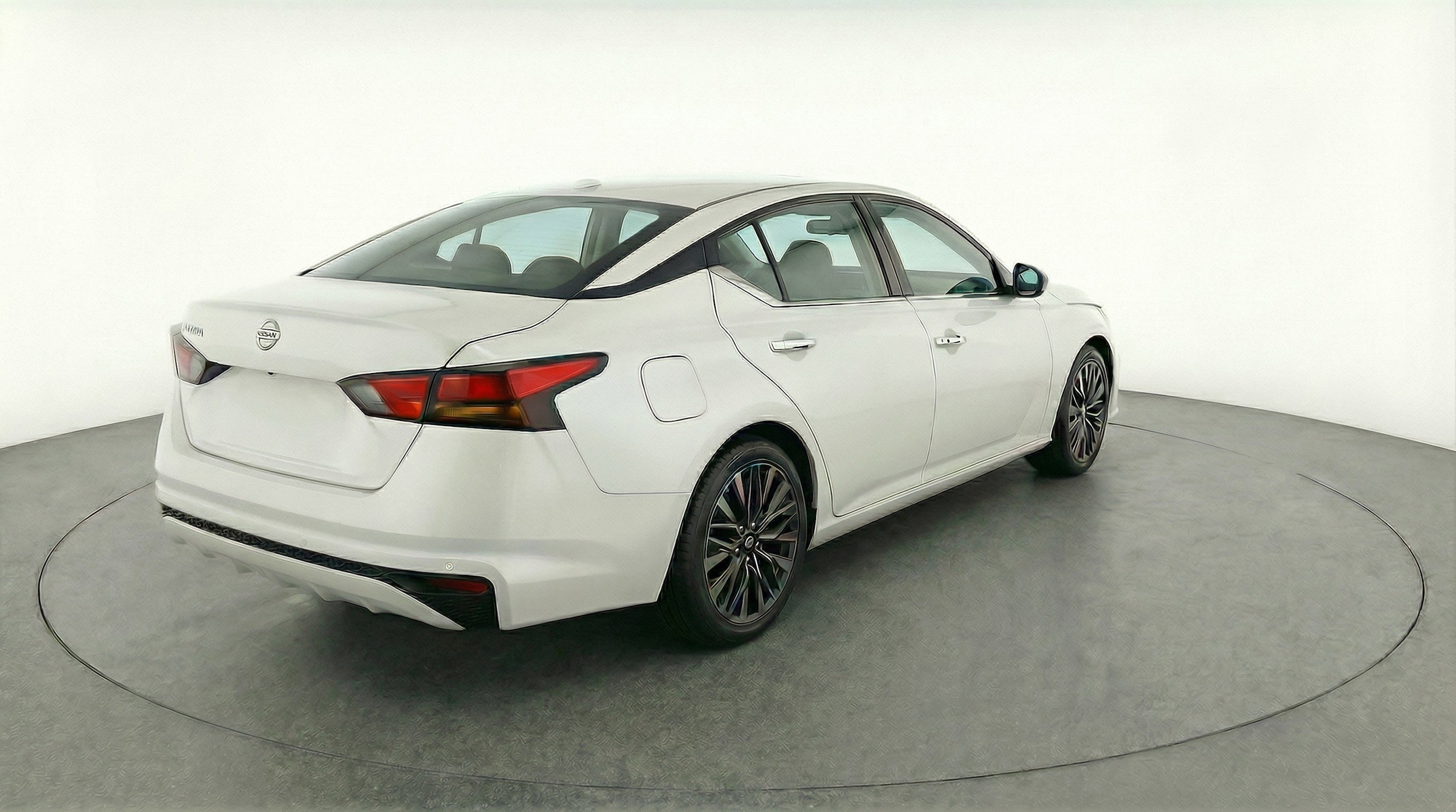 Thumbnail: 2025 Nissan Altima - 9