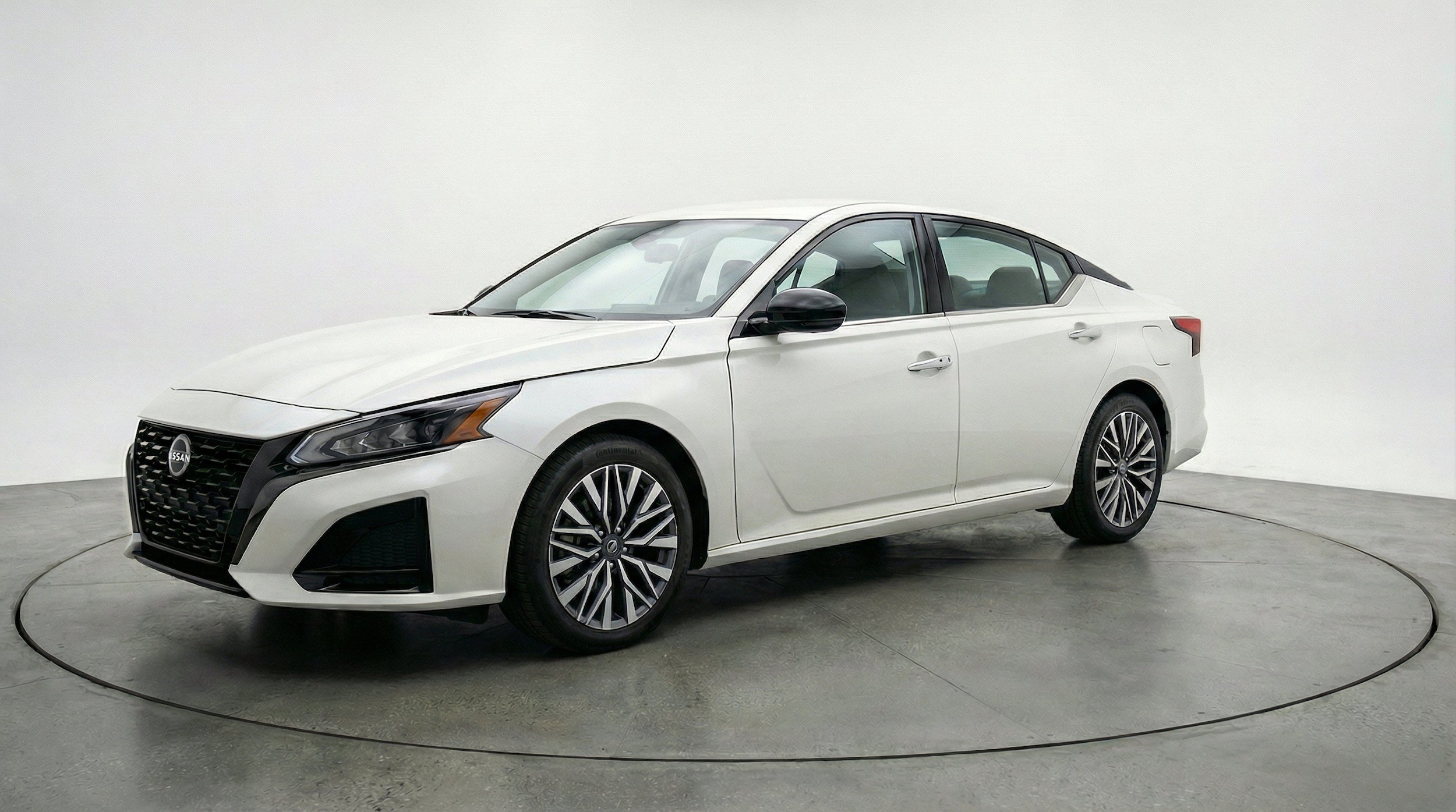 Thumbnail: 2025 Nissan Altima - 3