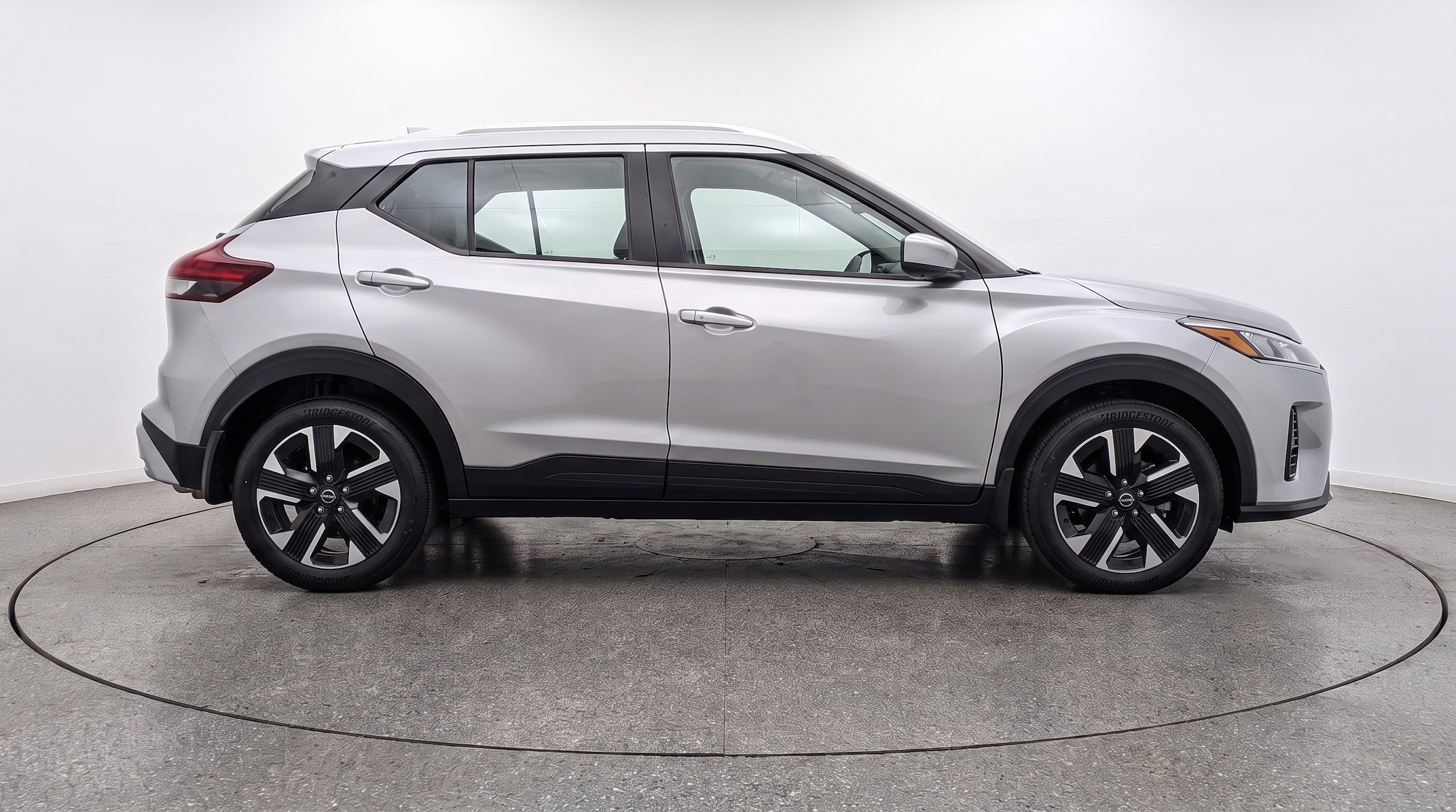 Thumbnail: 2026 Nissan Kicks - 10