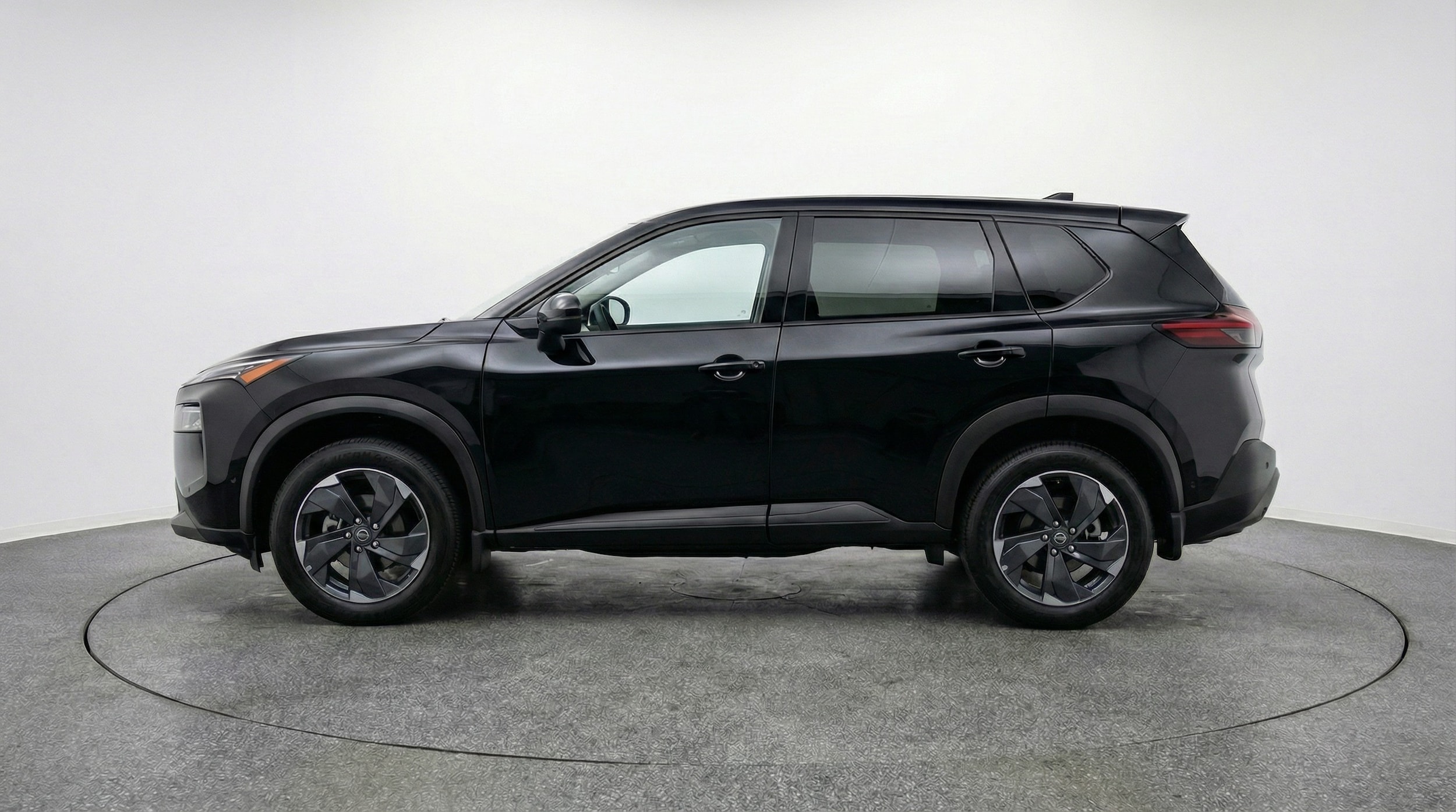 Thumbnail: 2025 Nissan Rogue - 4