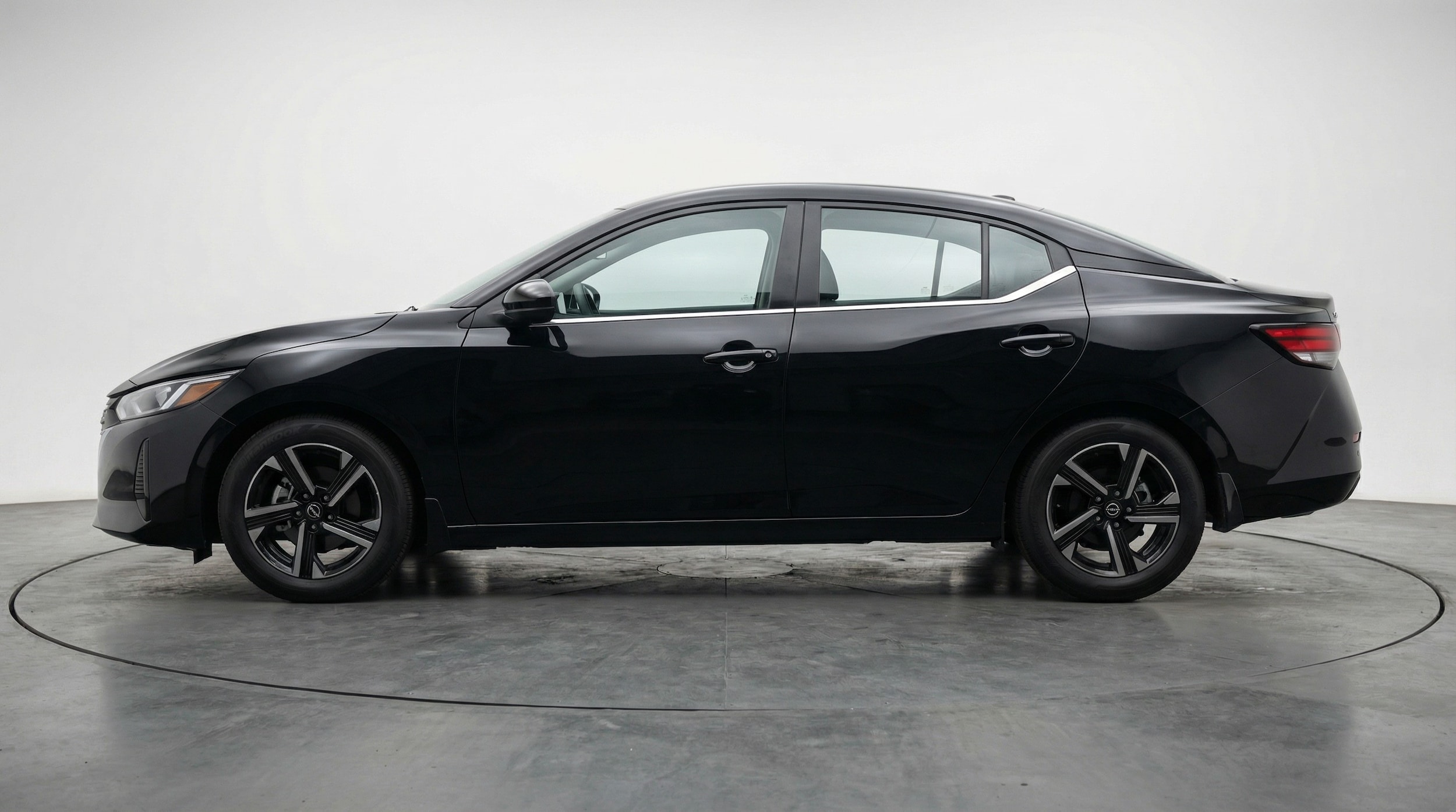 Thumbnail: 2025 Nissan Sentra - 4