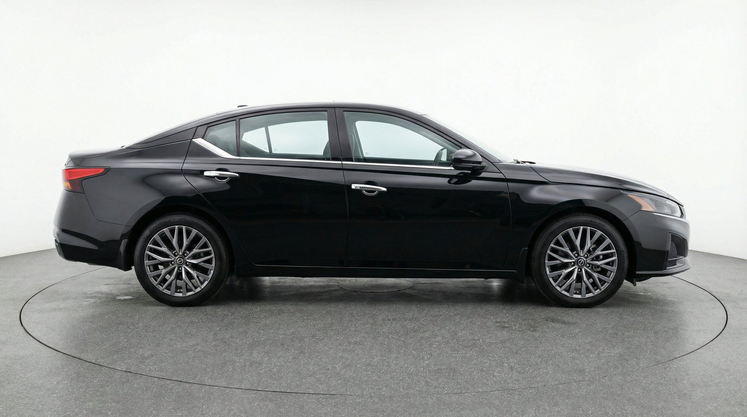 Thumbnail: 2025 Nissan Altima - 11