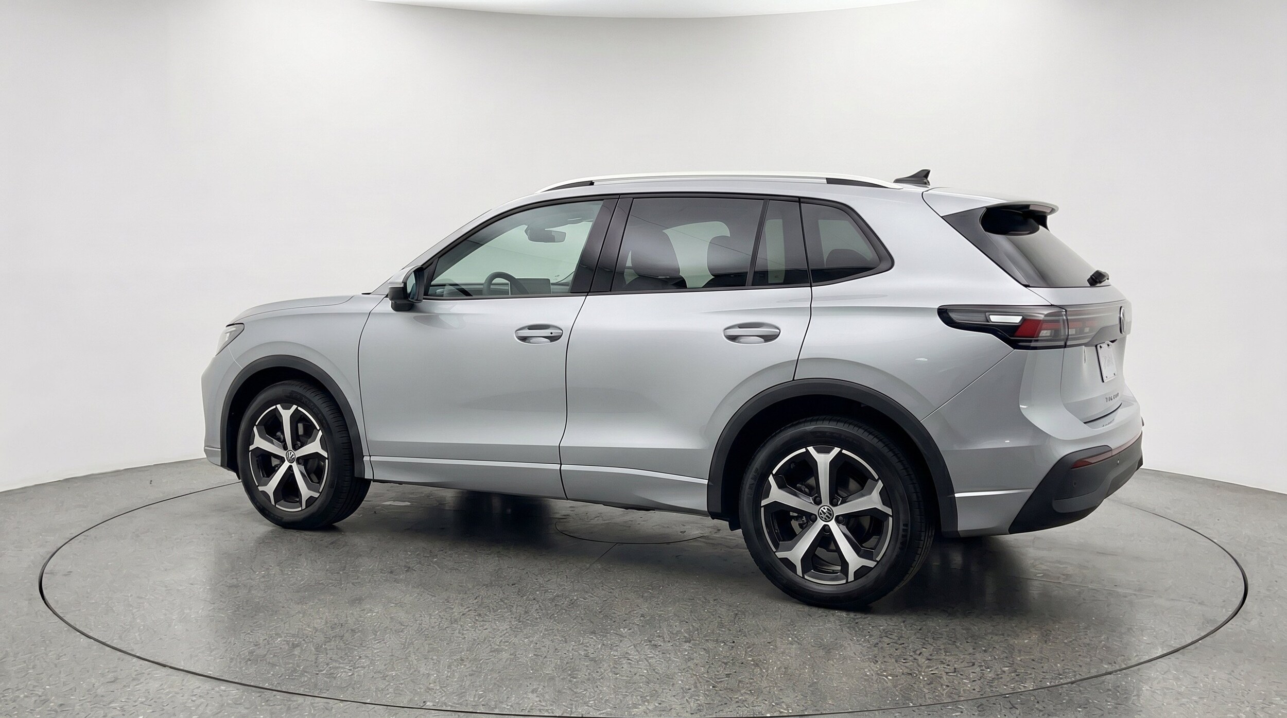 Thumbnail: 2026 Volkswagen Tiguan - 6