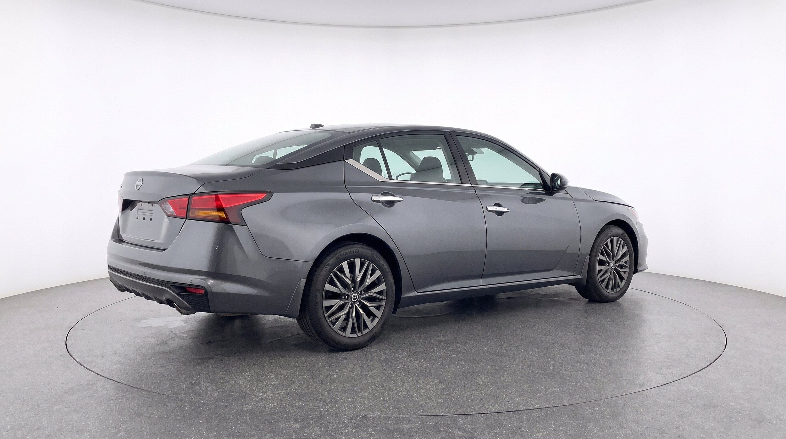 Thumbnail: 2025 Nissan Altima - 9
