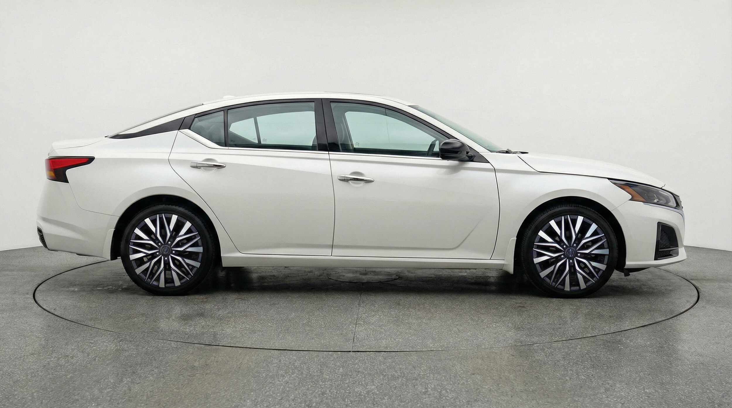 Thumbnail: 2025 Nissan Altima - 11