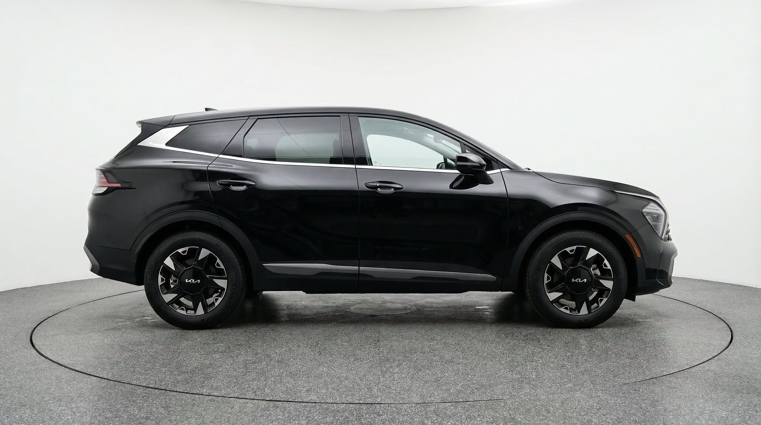 Thumbnail: 2026 Kia Sportage - 10