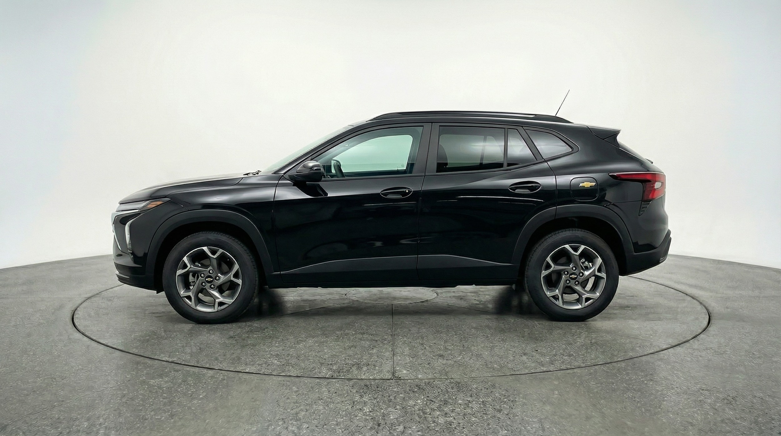 Thumbnail: 2025 Chevrolet Trax - 4