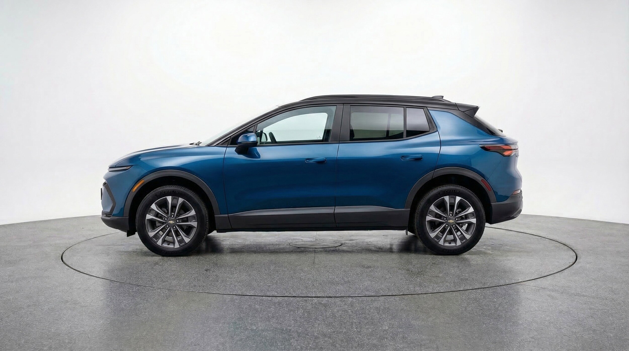 Thumbnail: 2025 Chevrolet Equinox - 5